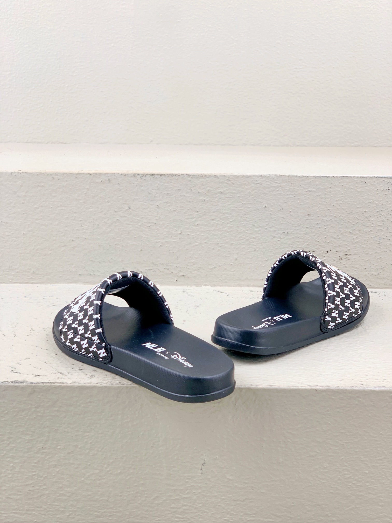 Male Slippers M-l-s