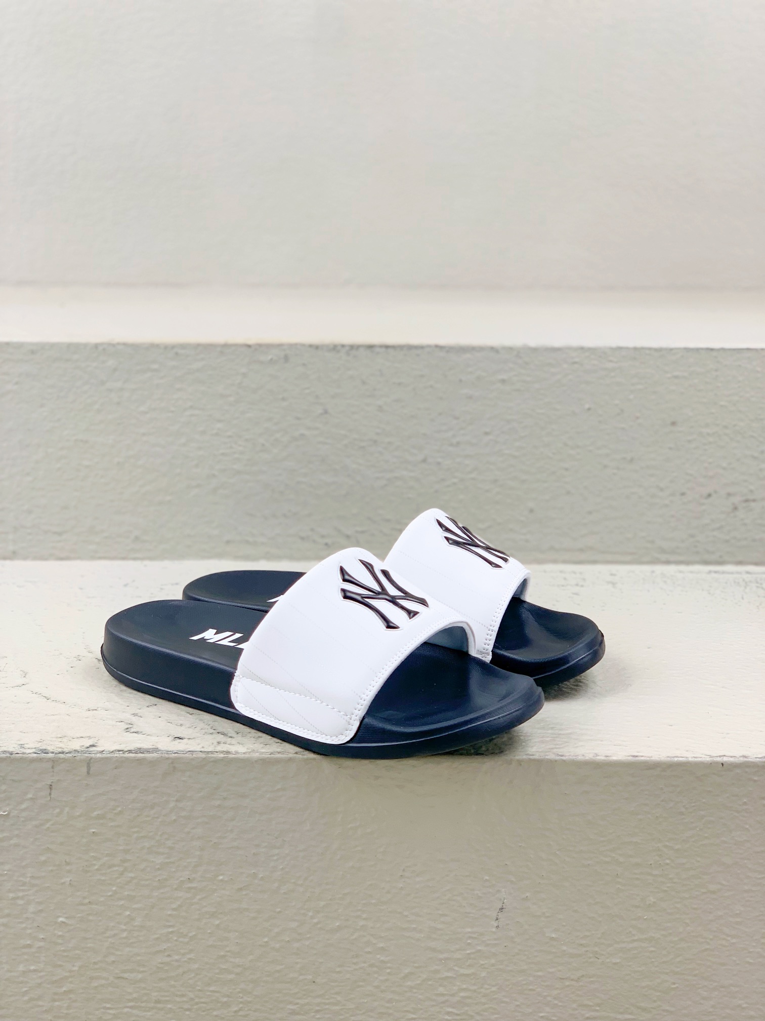 Male Slippers M-l-s