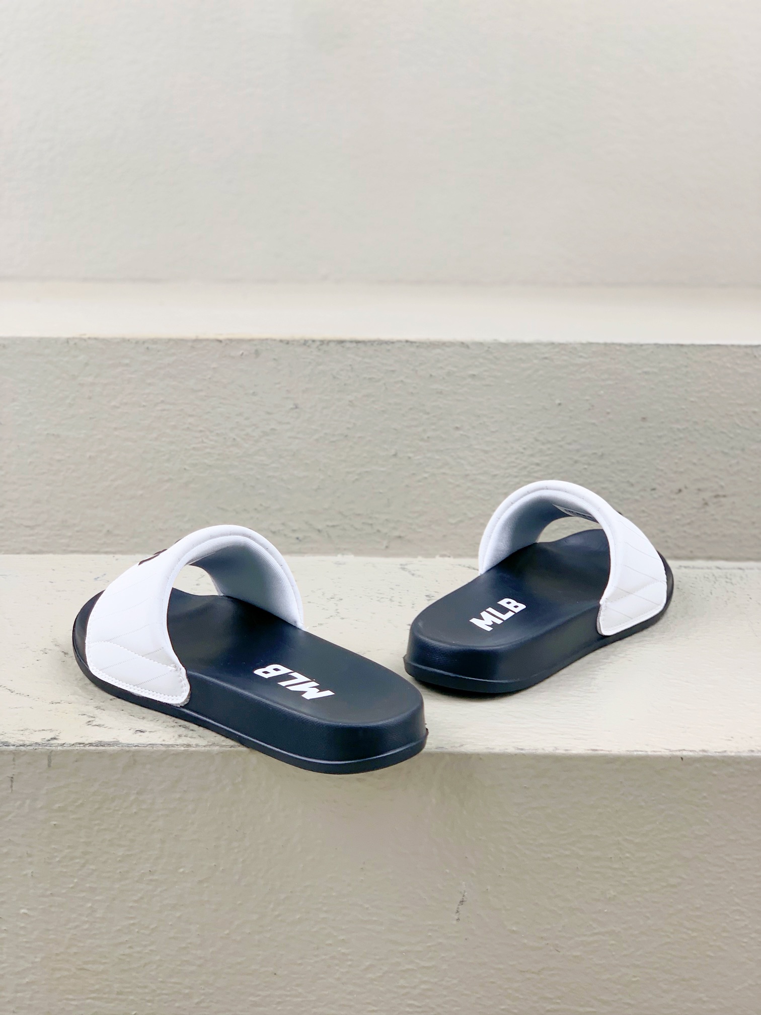 Male Slippers M-l-s