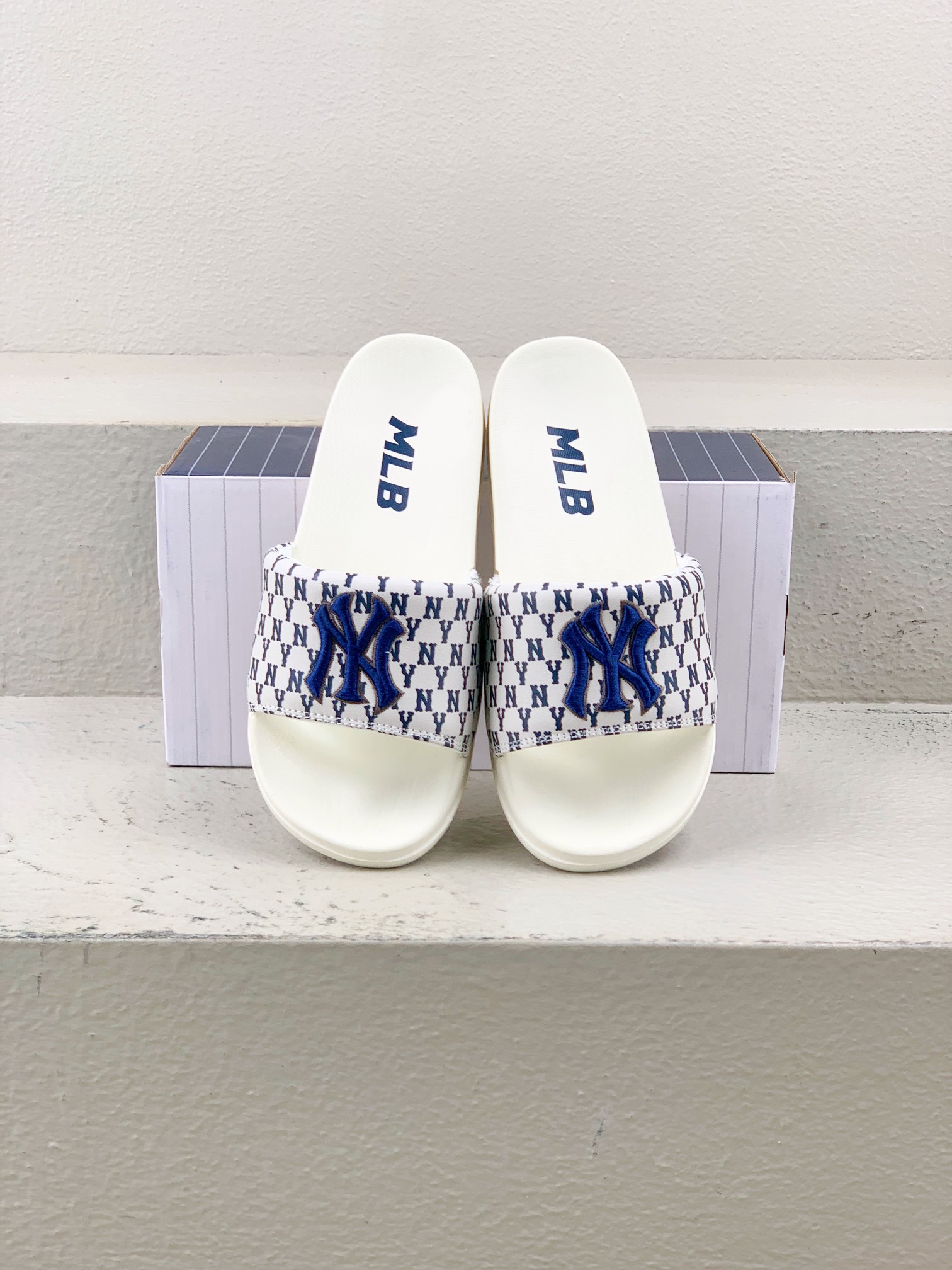 Male Slippers M-l-s