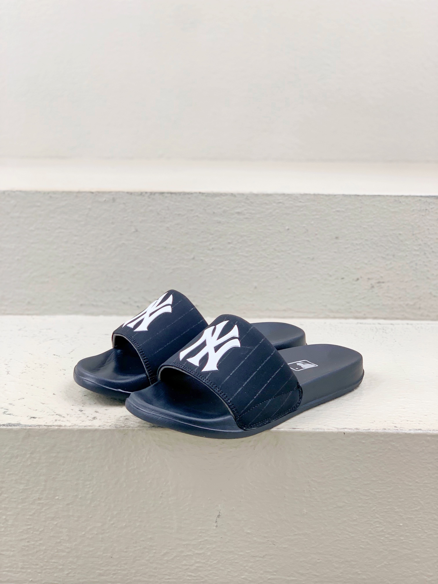 Male Slippers M-l-s