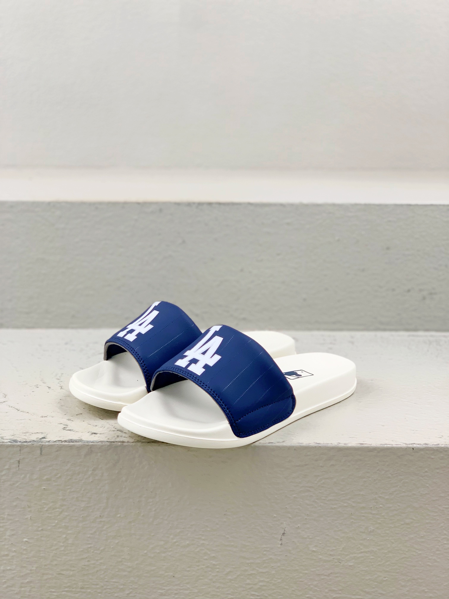 Male Slippers M-l-s