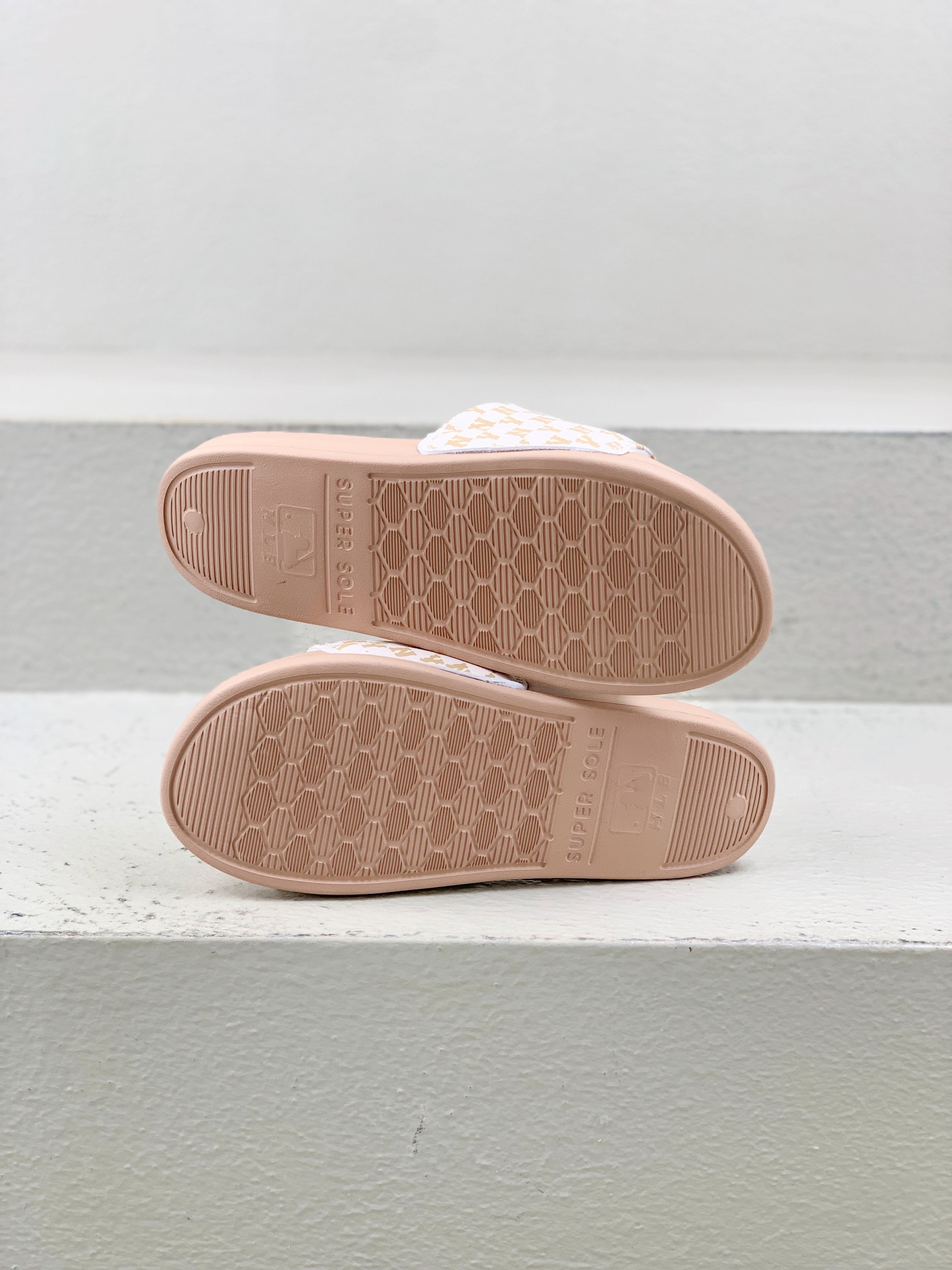 Male Slippers M-l-s