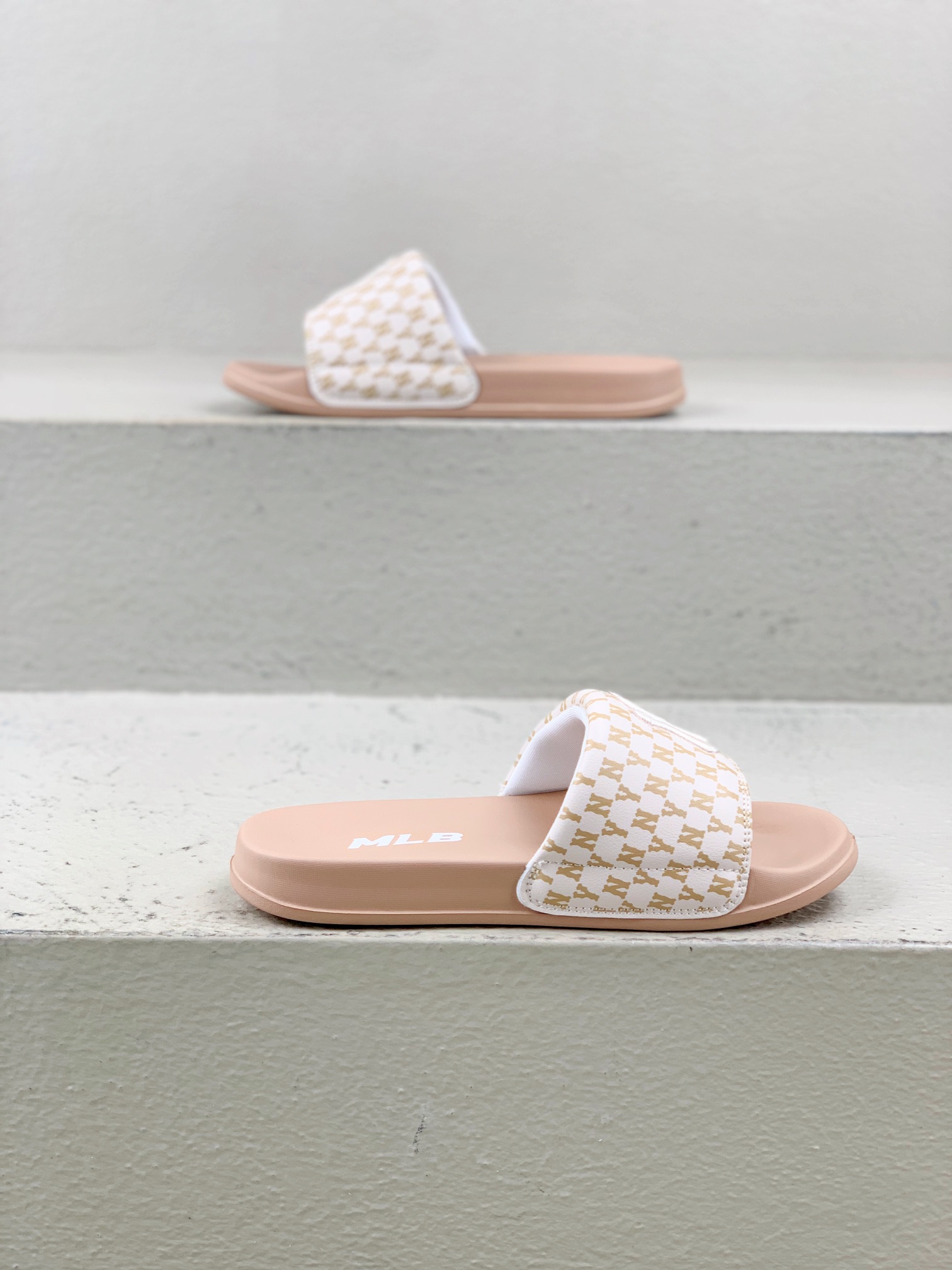 Male Slippers M-l-s