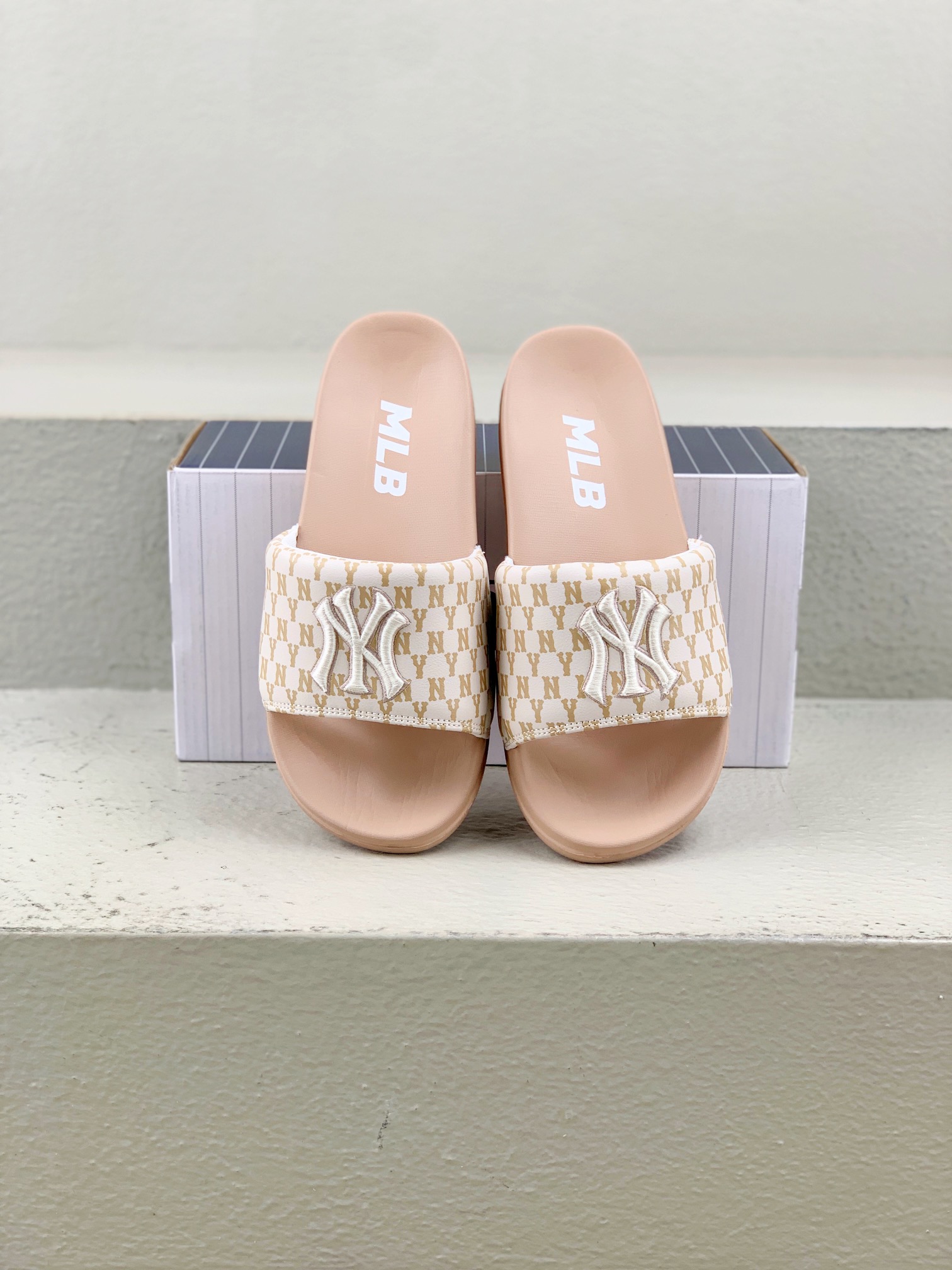 Male Slippers M-l-s