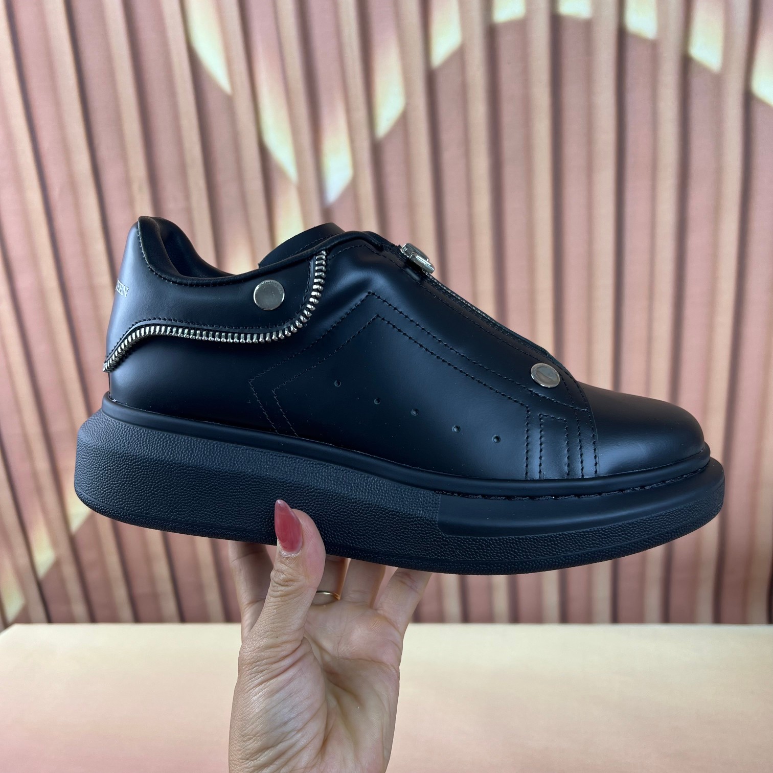 Alexander Mcqueen Male Sneakers Breathable M-l