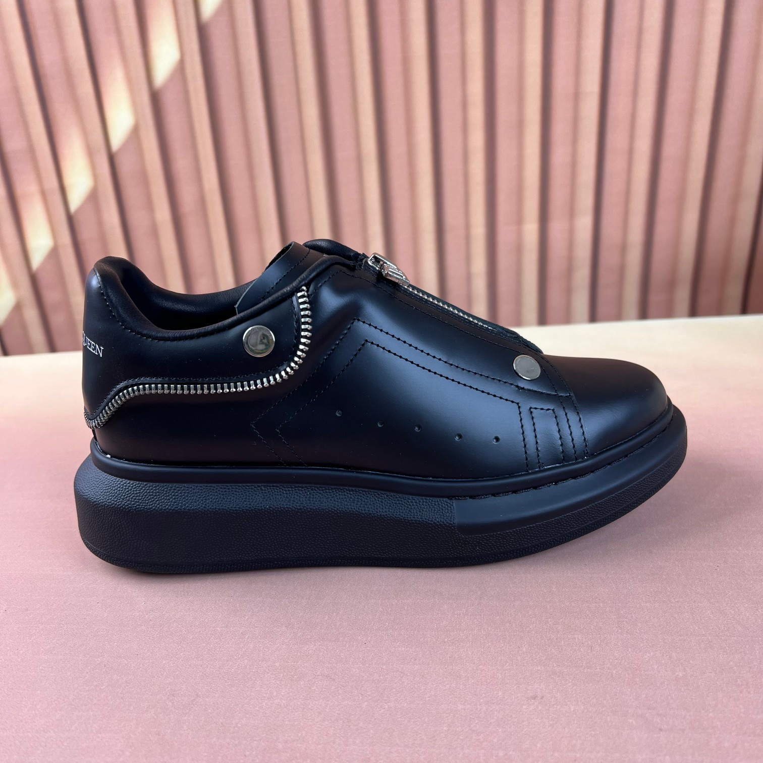 Alexander Mcqueen Male Sneakers Breathable M-l