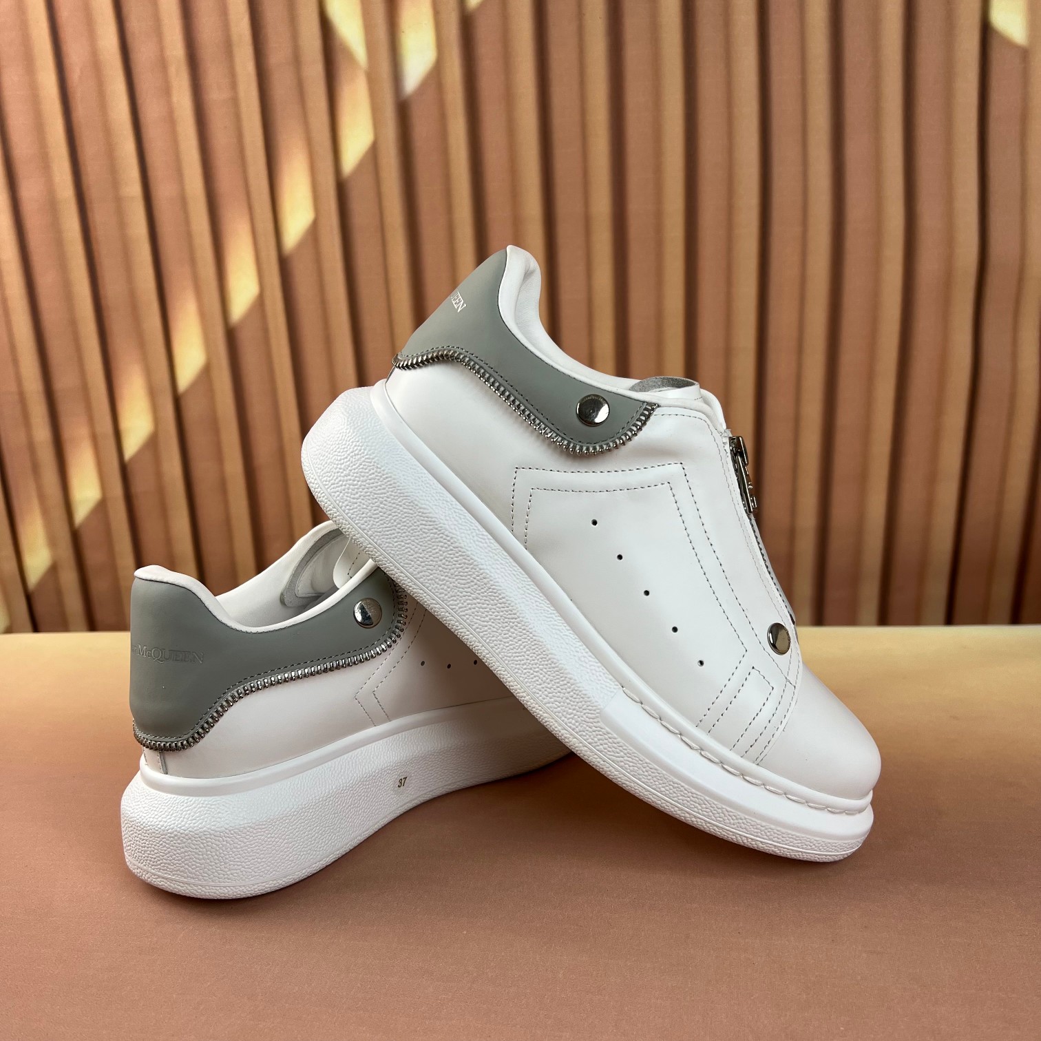 Alexander Mcqueen Male Sneakers Breathable M-l