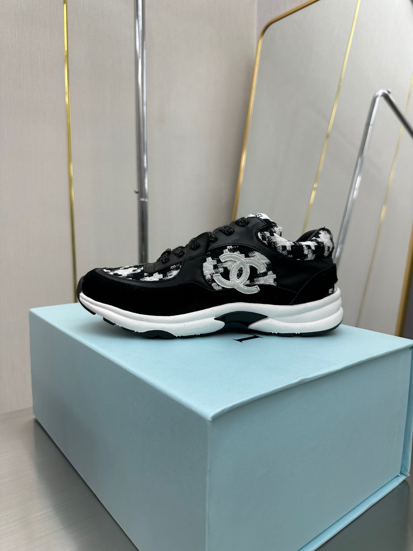 Chanel Male Sneakers Breathable L