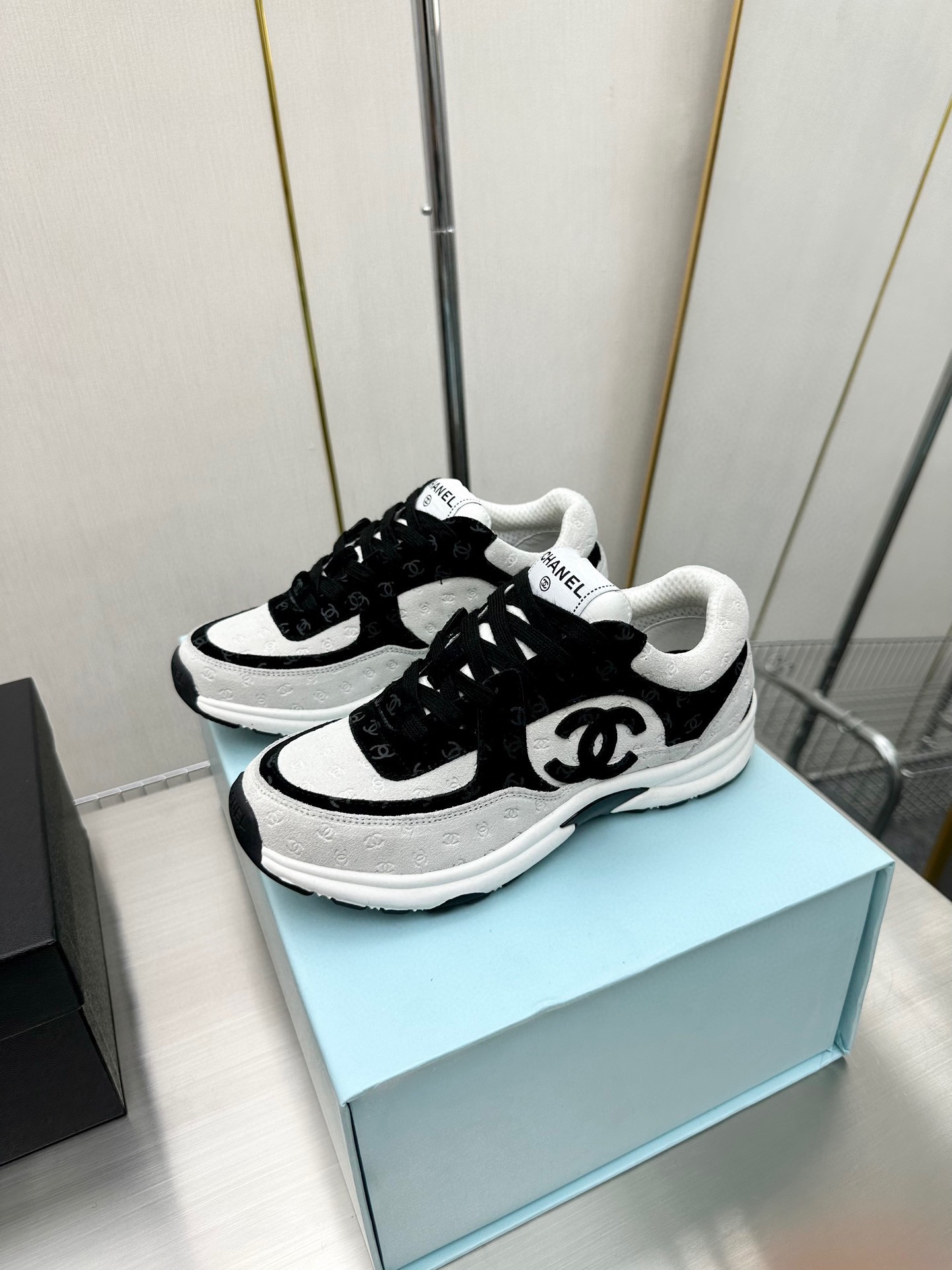 Chanel Male Sneakers Breathable L