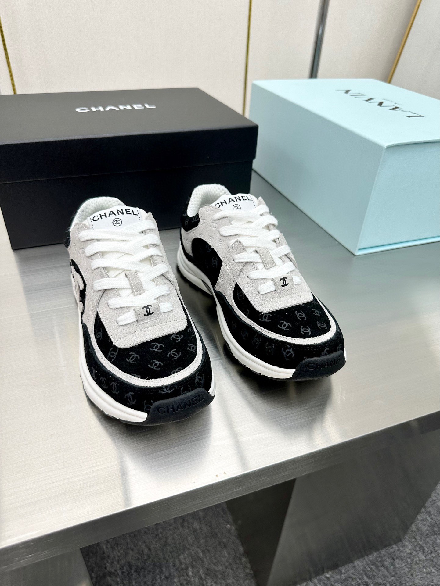 Chanel Male Sneakers Breathable L