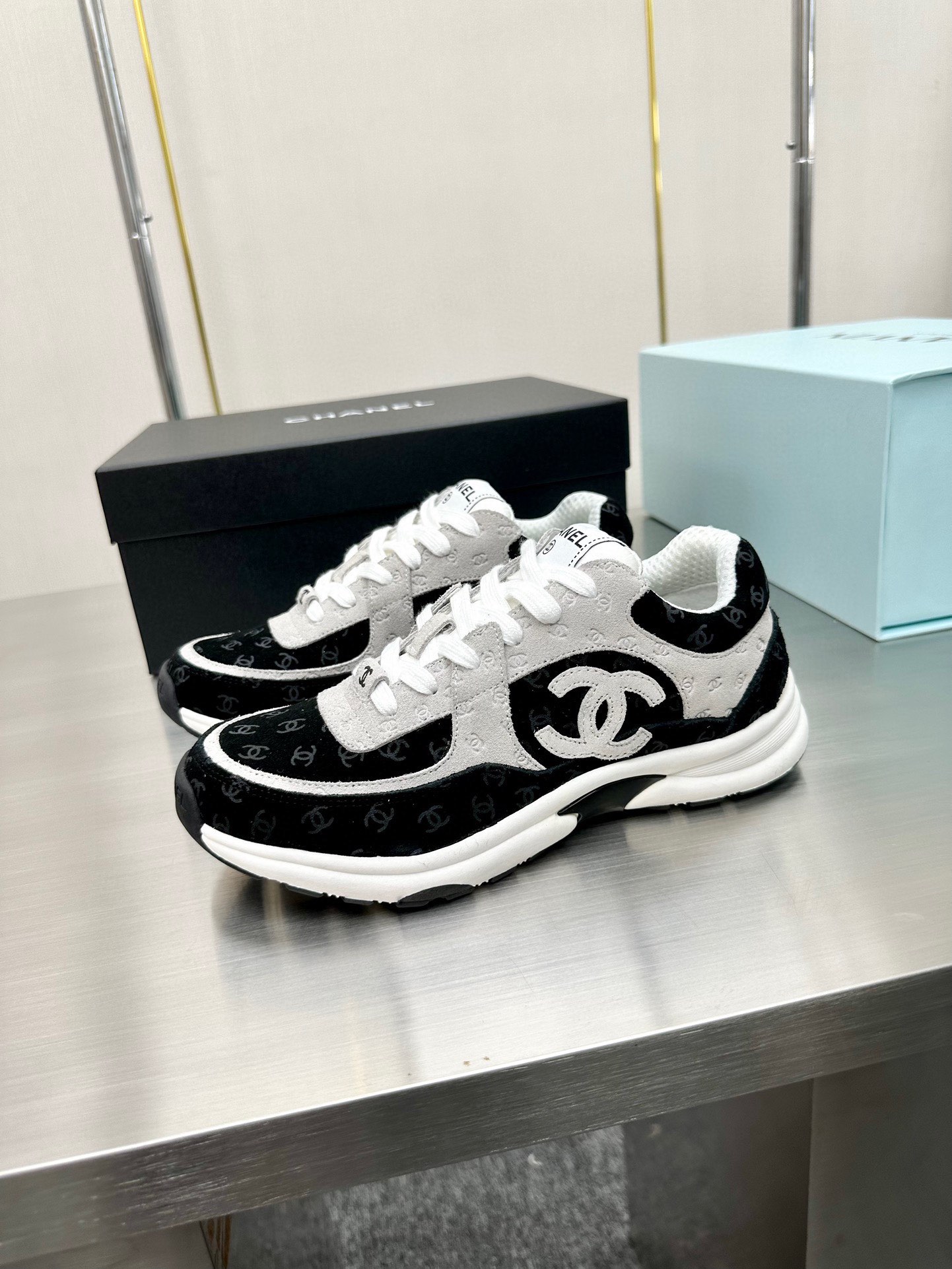 Chanel Male Sneakers Breathable L
