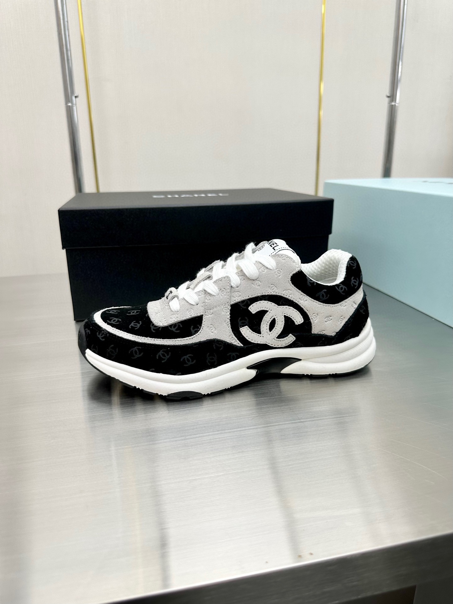 Chanel Male Sneakers Breathable L