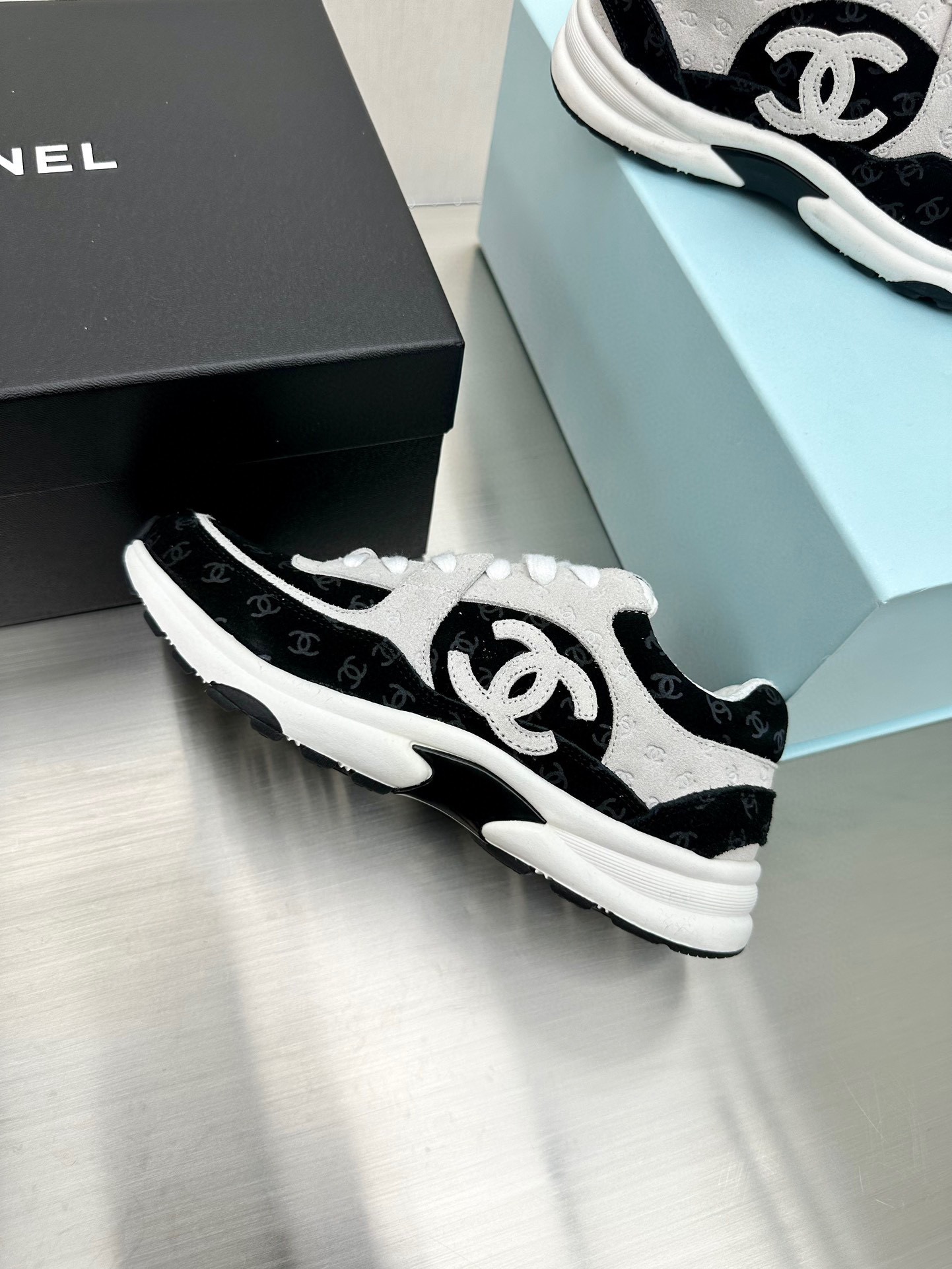Chanel Male Sneakers Breathable L