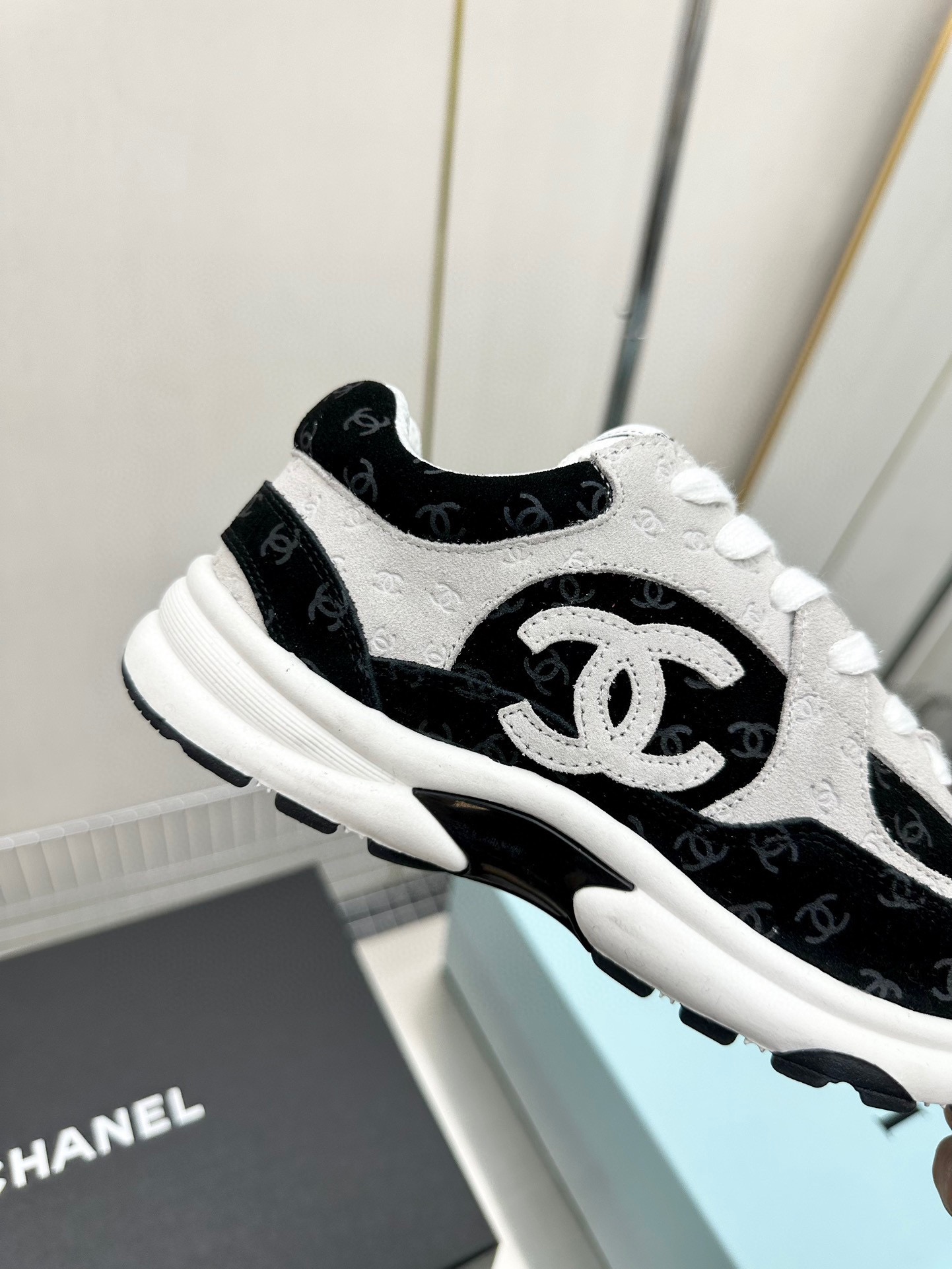 Chanel Male Sneakers Breathable L