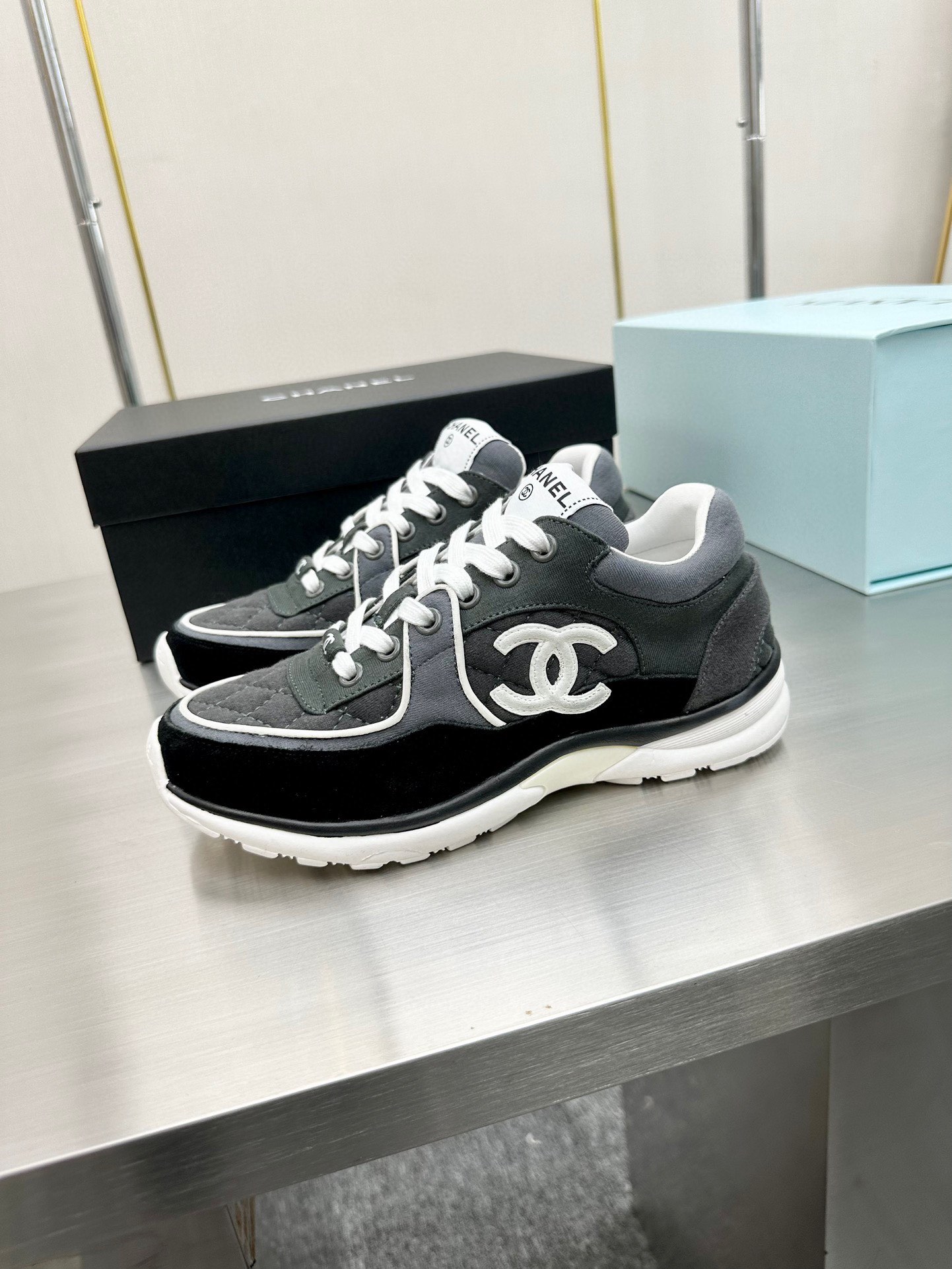 Chanel Male Sneakers Breathable L