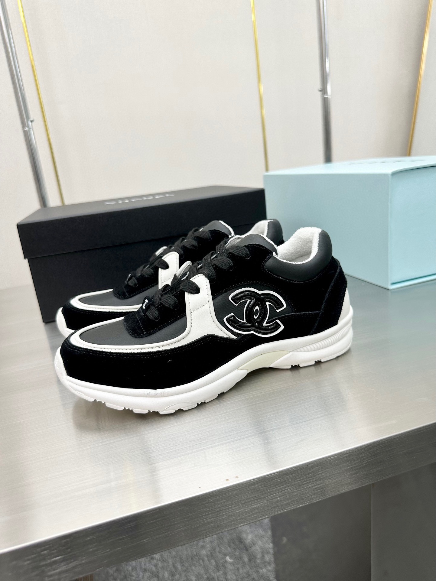Chanel Male Sneakers Breathable L
