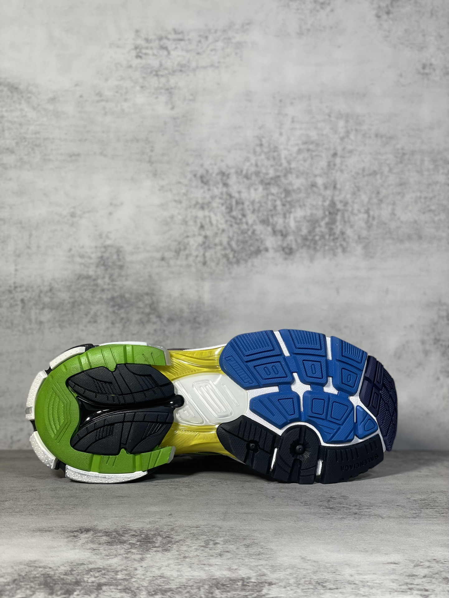 Balenciaga Sneakers M-l