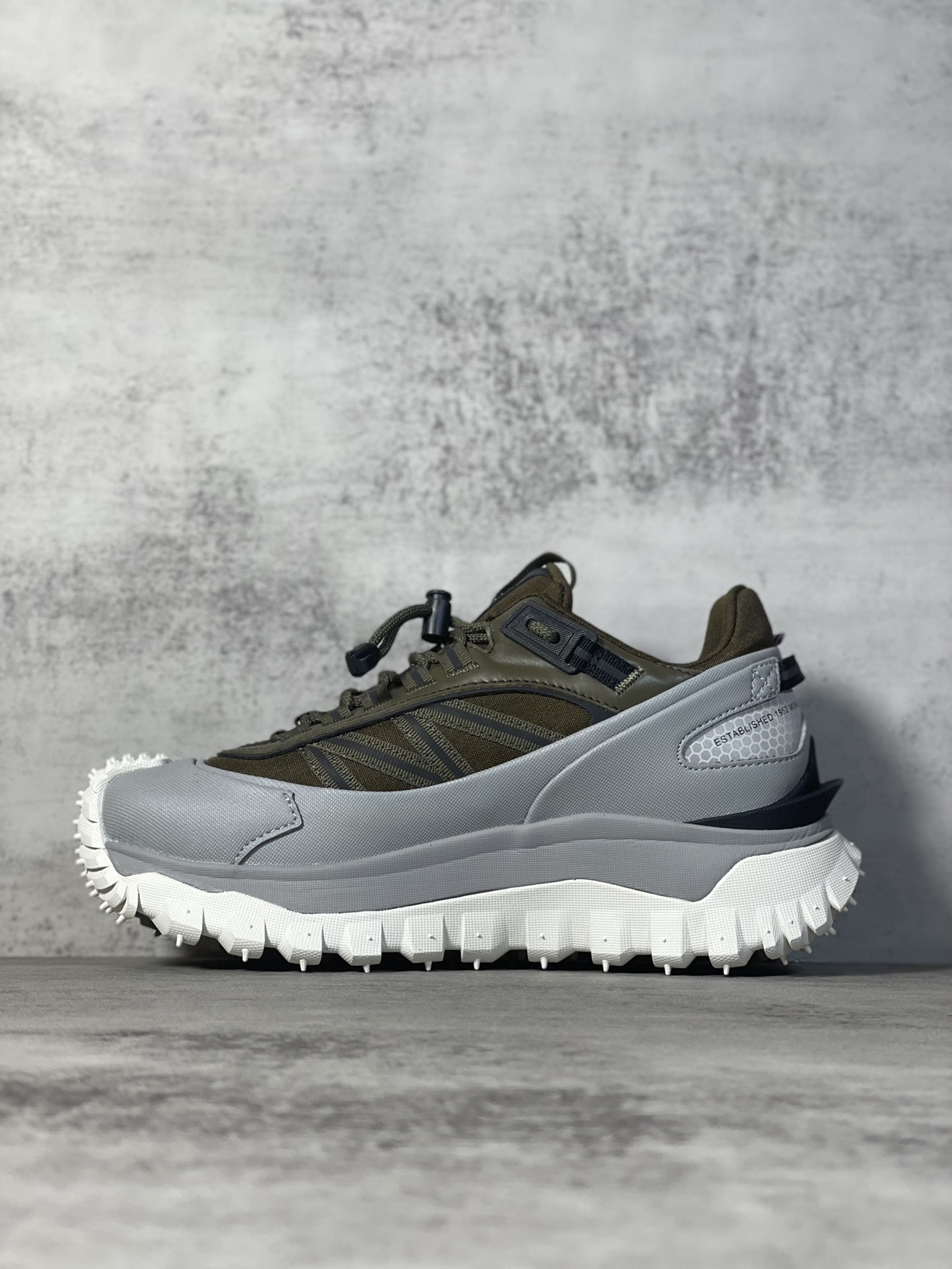 Moncler Sneakers Shock Absorbing M-l