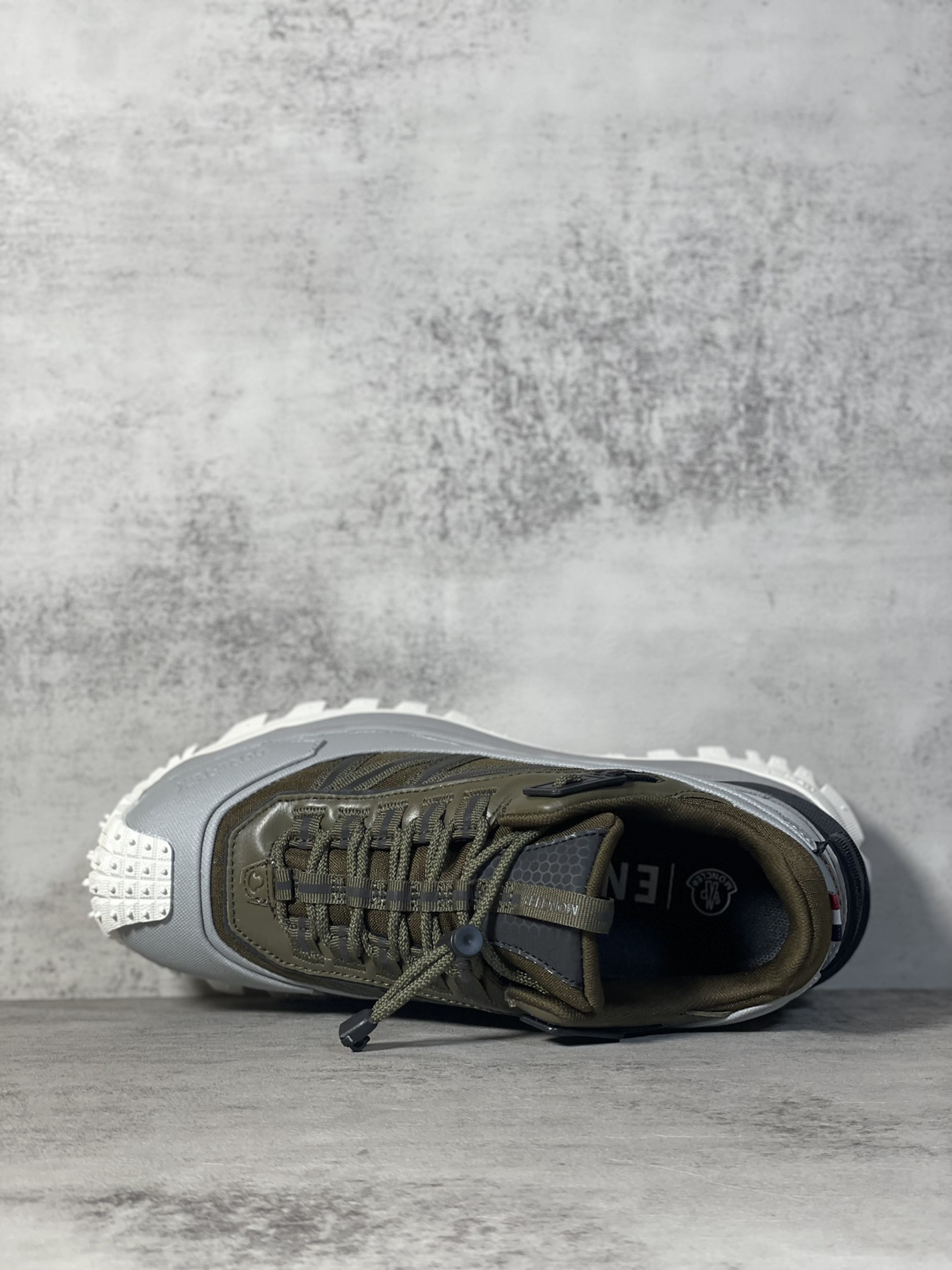 Moncler Sneakers Shock Absorbing M-l