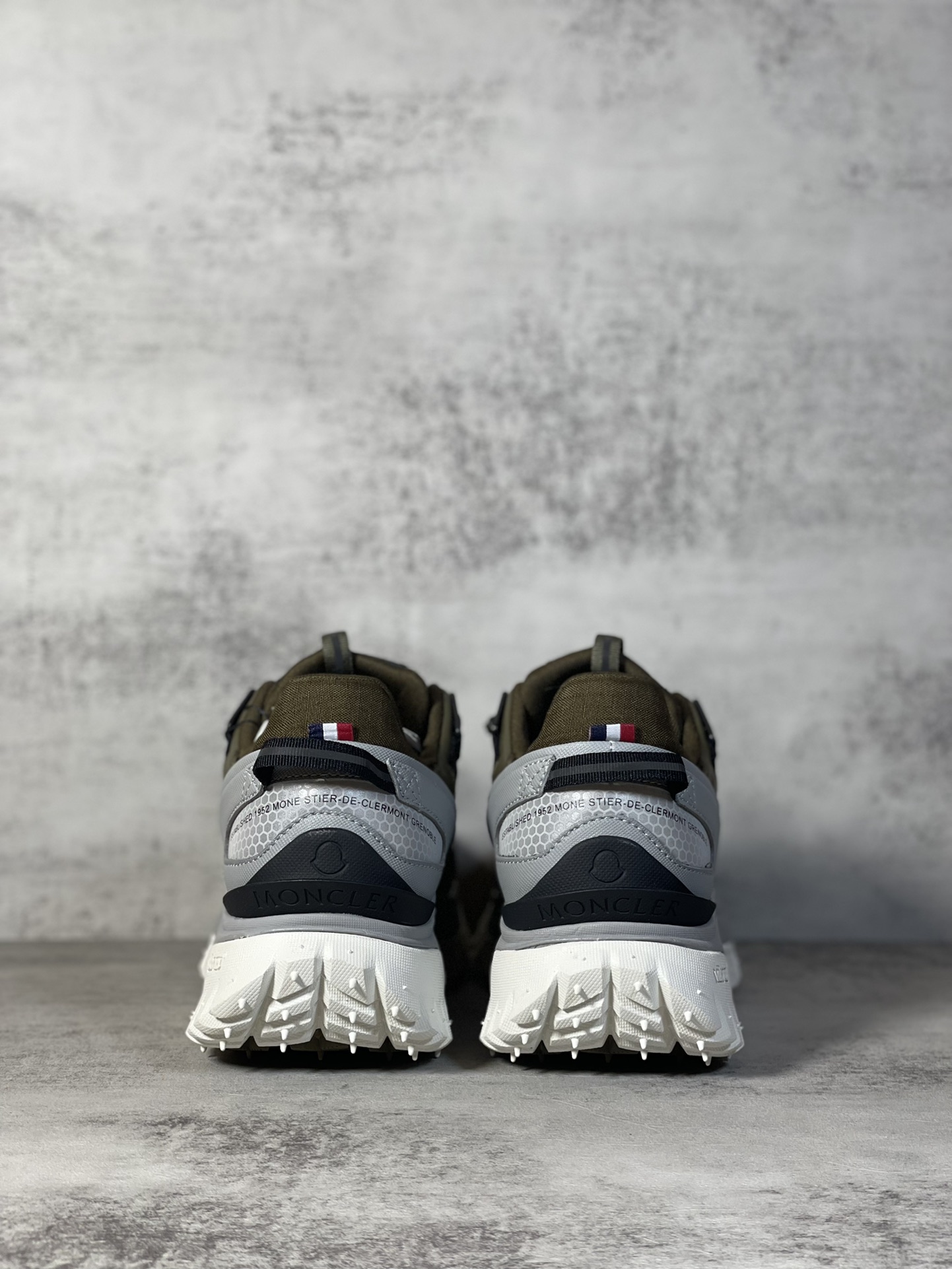 Moncler Sneakers Shock Absorbing M-l