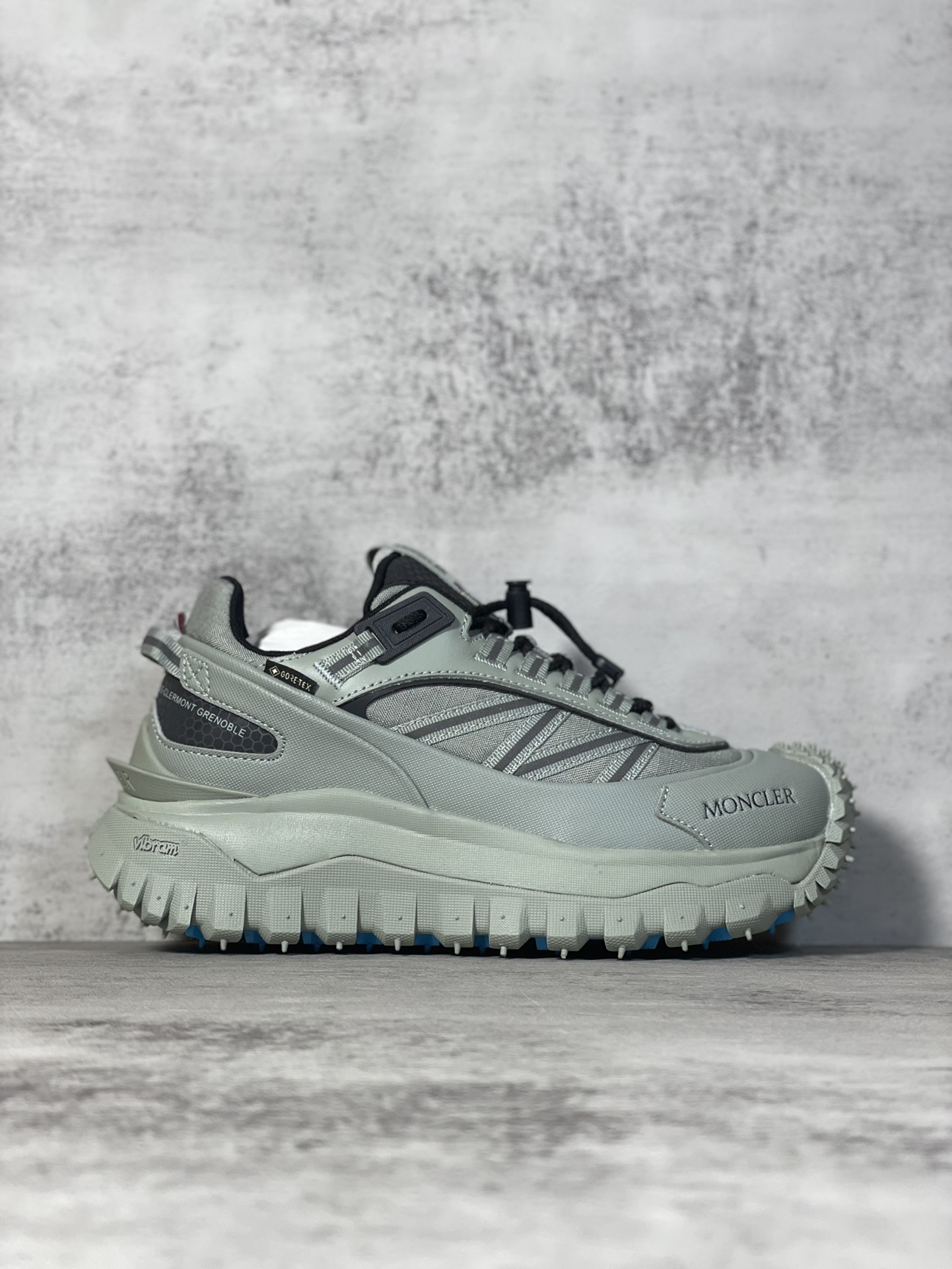 Moncler Sneakers Shock Absorbing M-l