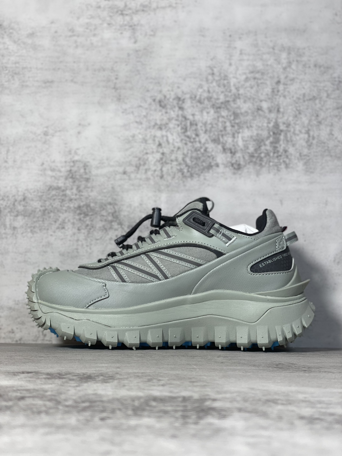 Moncler Sneakers Shock Absorbing M-l