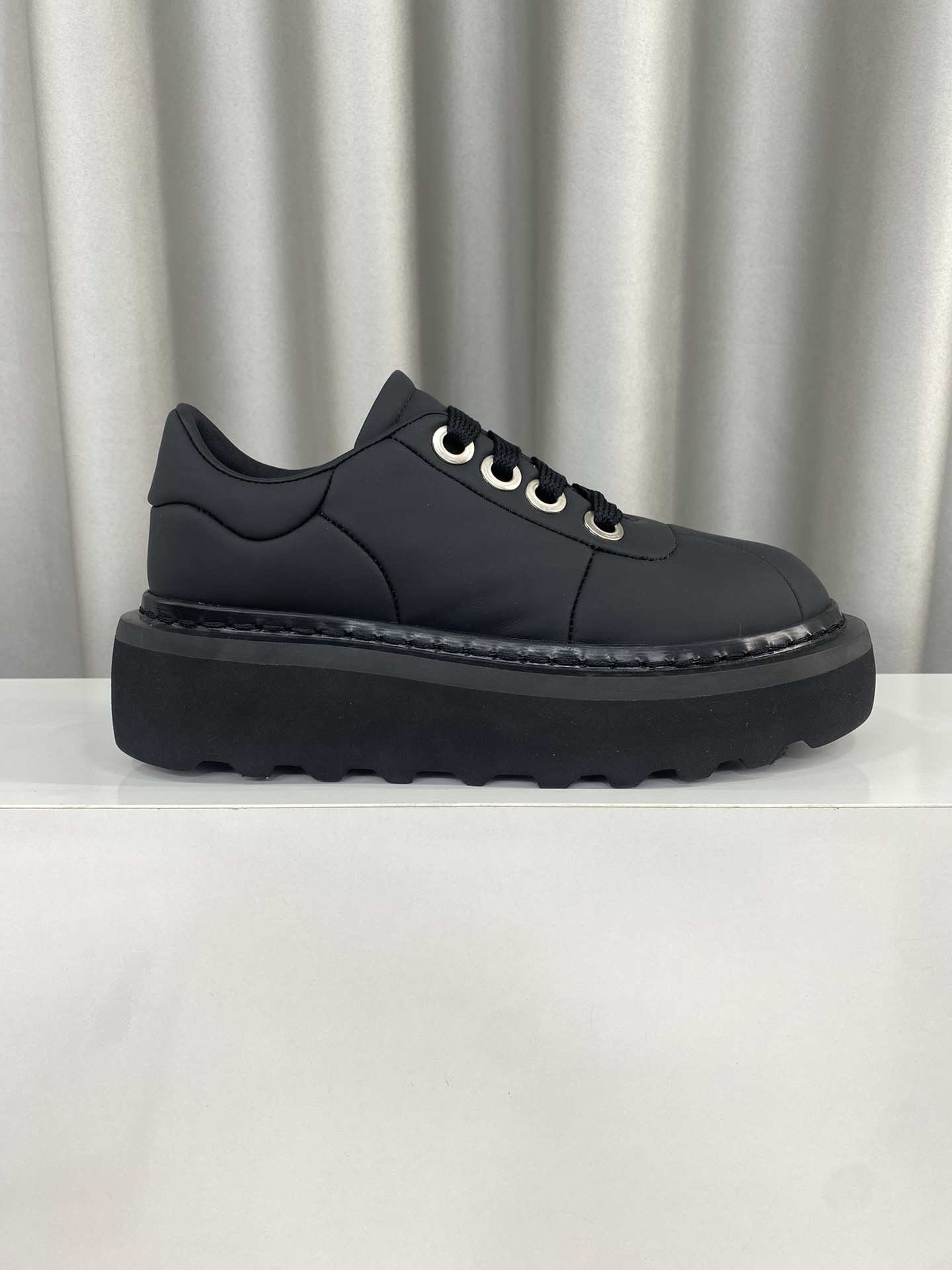 Premiata Female Basic Shoes M-l