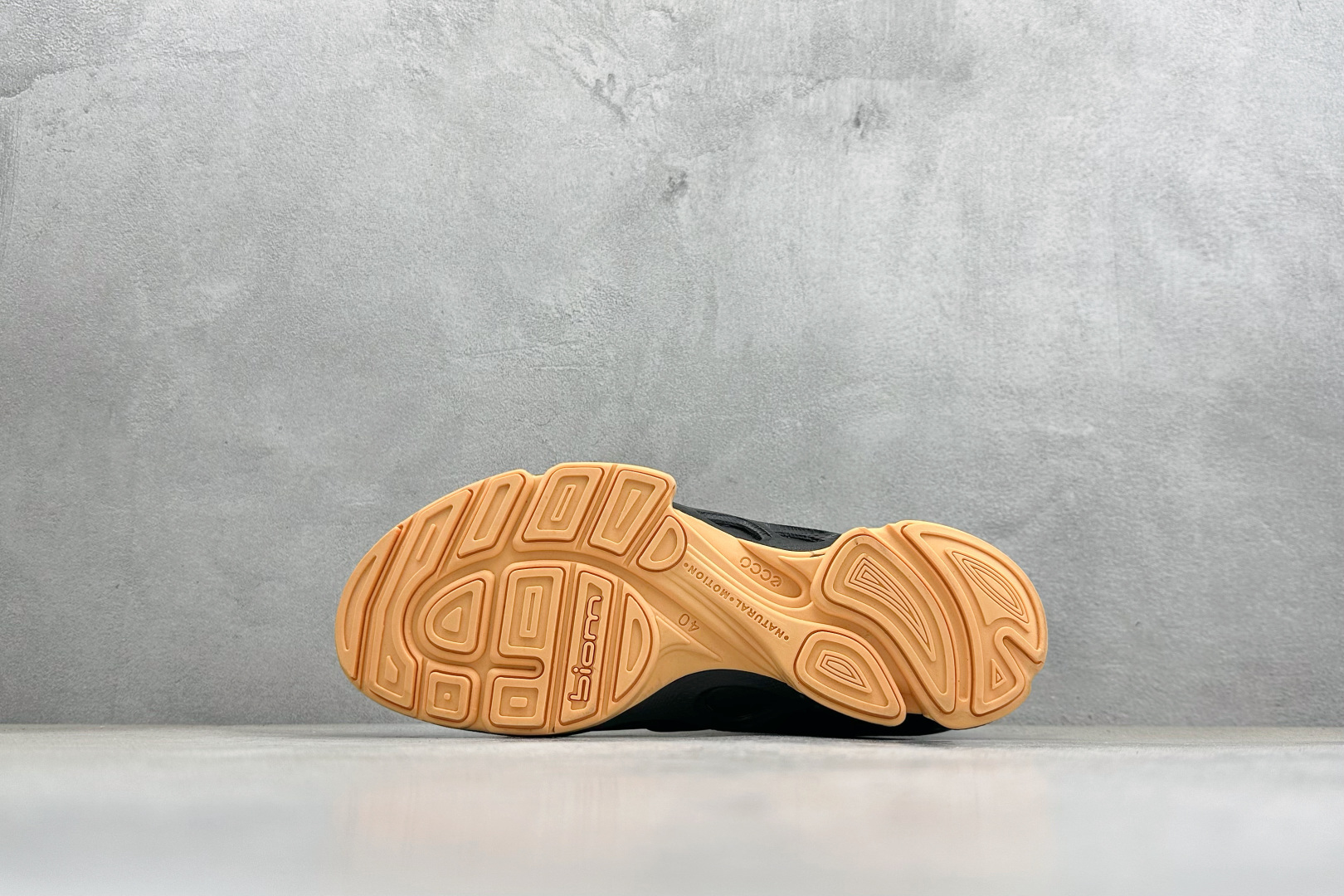 Basic Shoes M-l-s