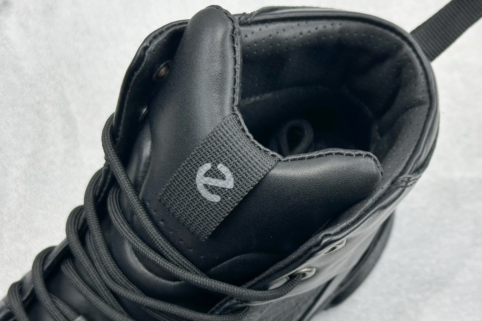 Basic Shoes M-l-s