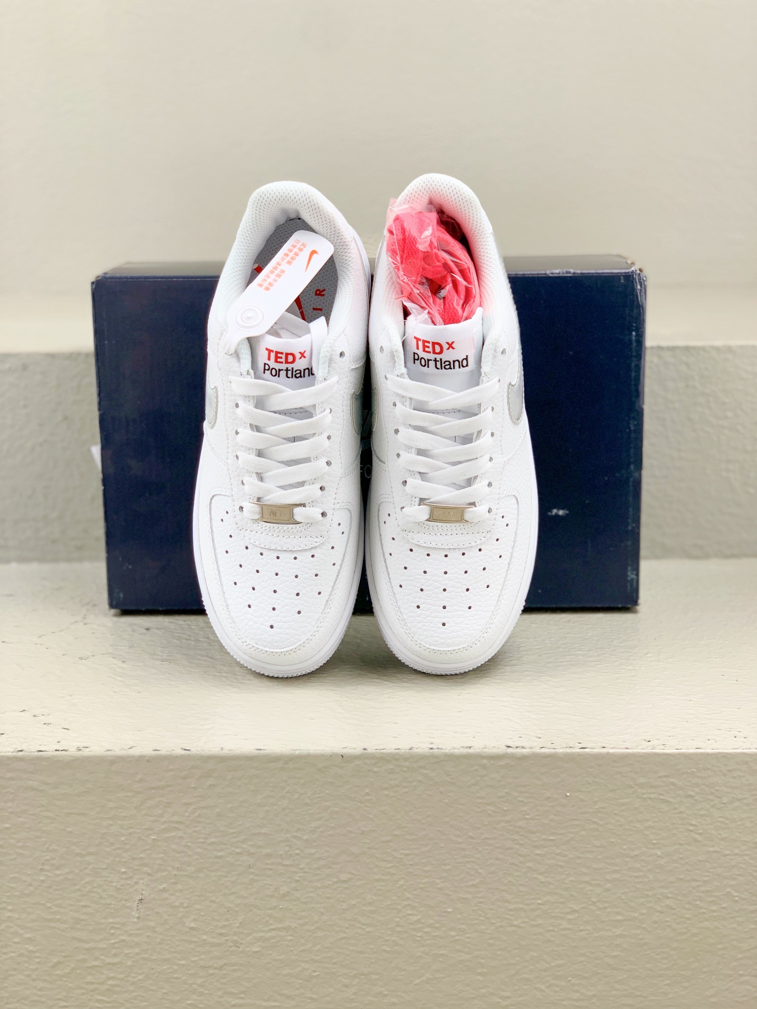 Nike Male Board Shoes White L-s