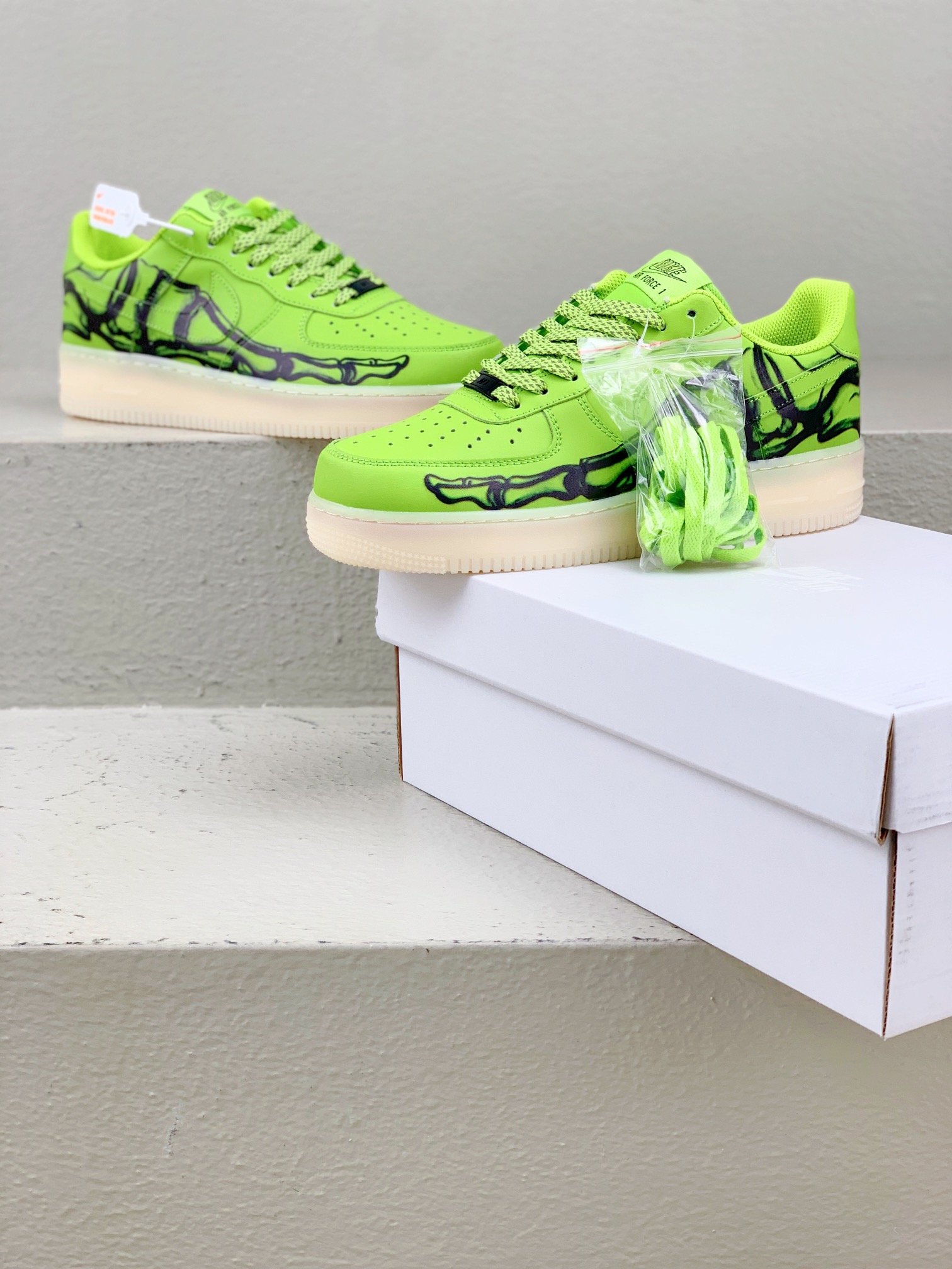 Jordan Nike Male Board Shoes White L-s