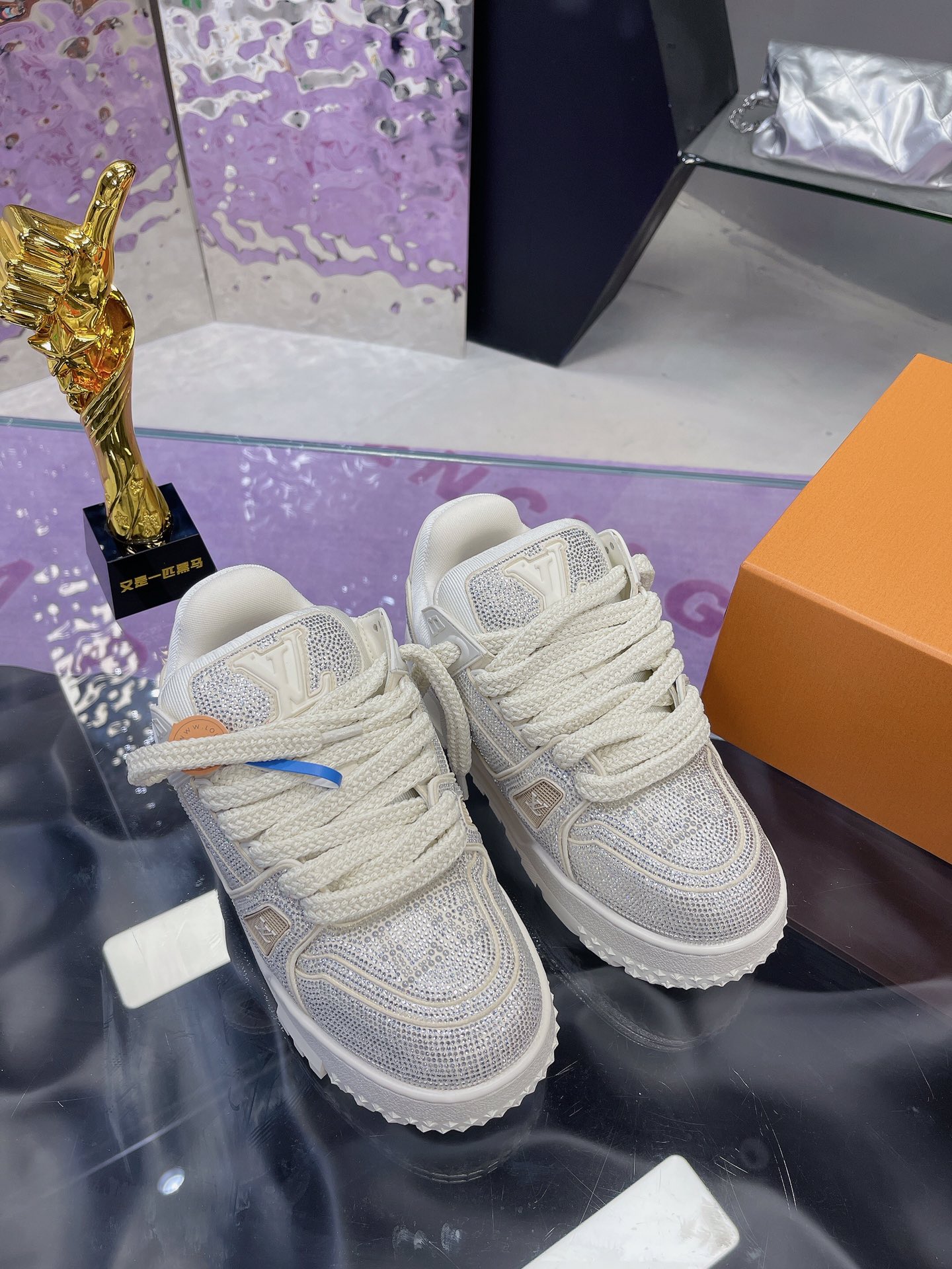 Louis Vuitton Couple Basic Shoes L-s