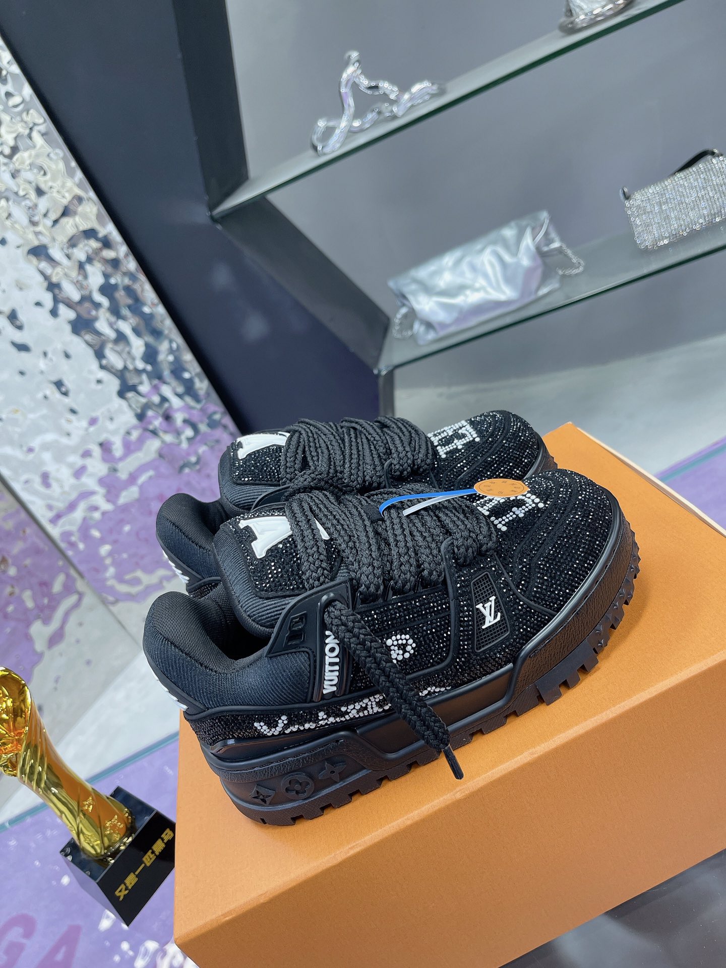 Louis Vuitton Couple Basic Shoes L-s