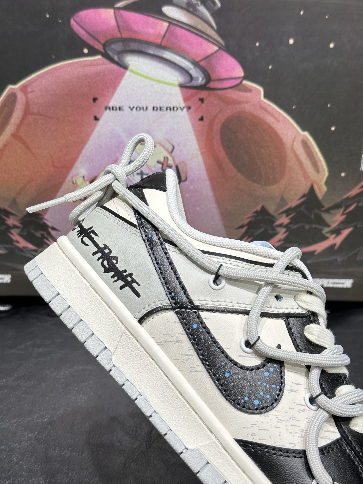 Calvin Klein Nike Board Shoes L