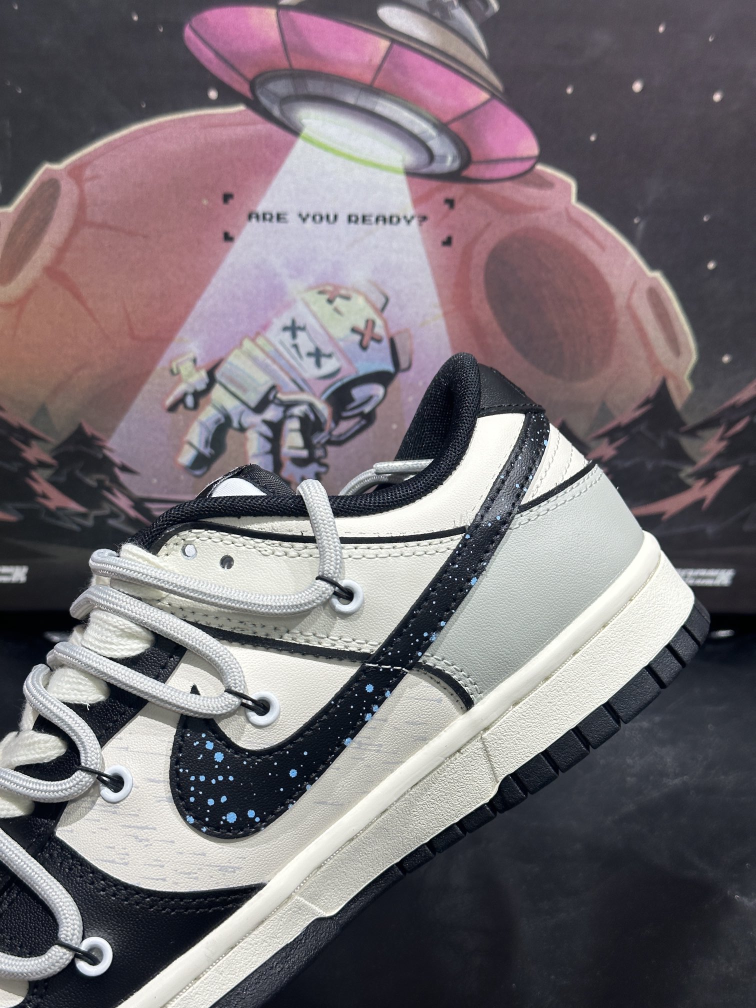 Calvin Klein Nike Board Shoes L