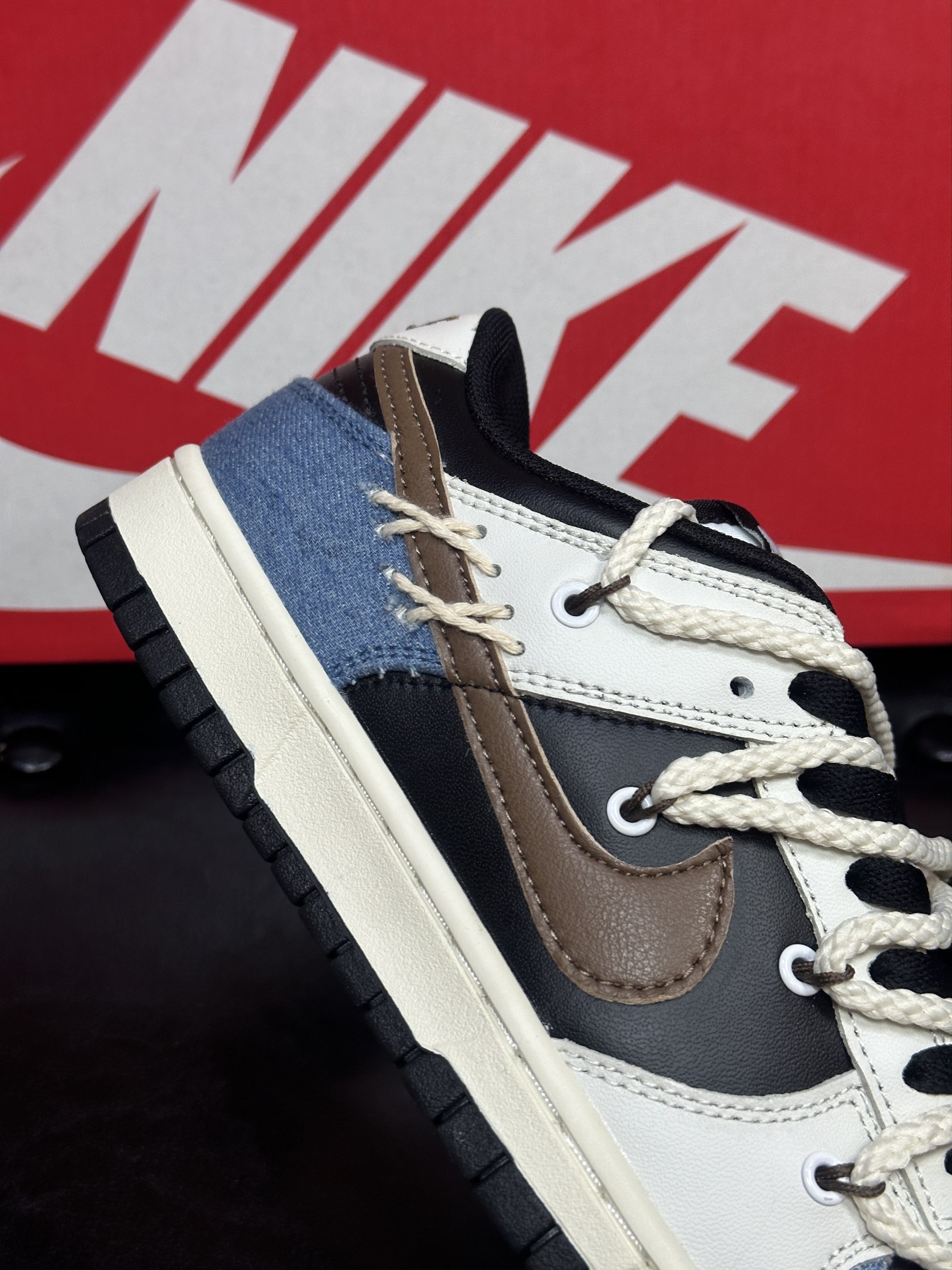 Calvin Klein Nike Female Board Shoes M-l