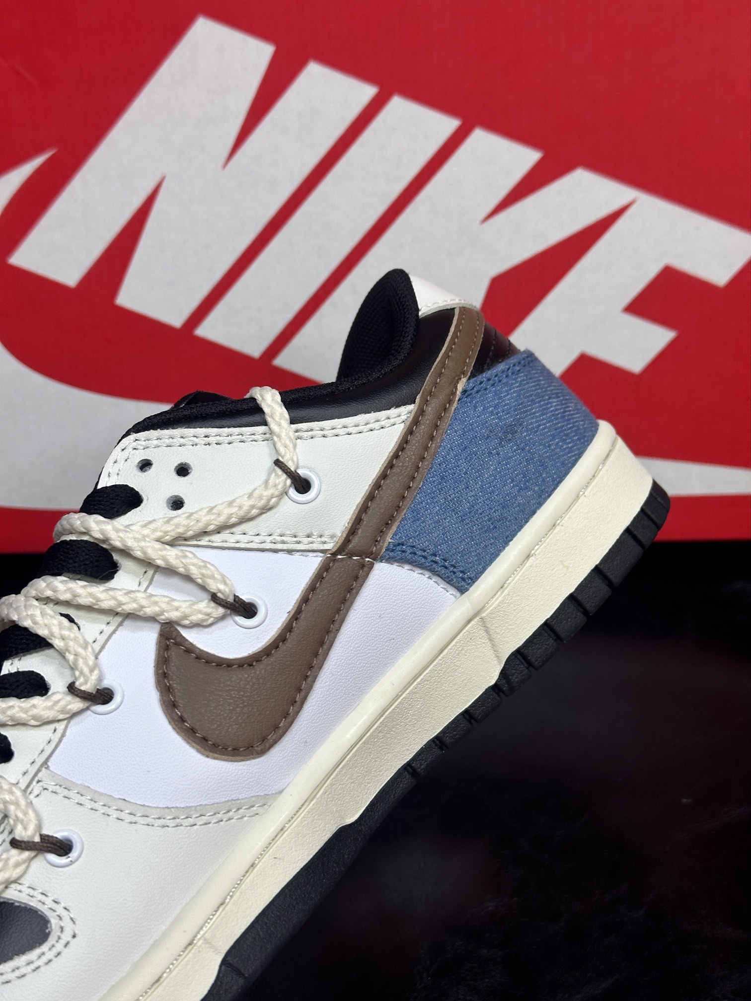 Calvin Klein Nike Female Board Shoes M-l