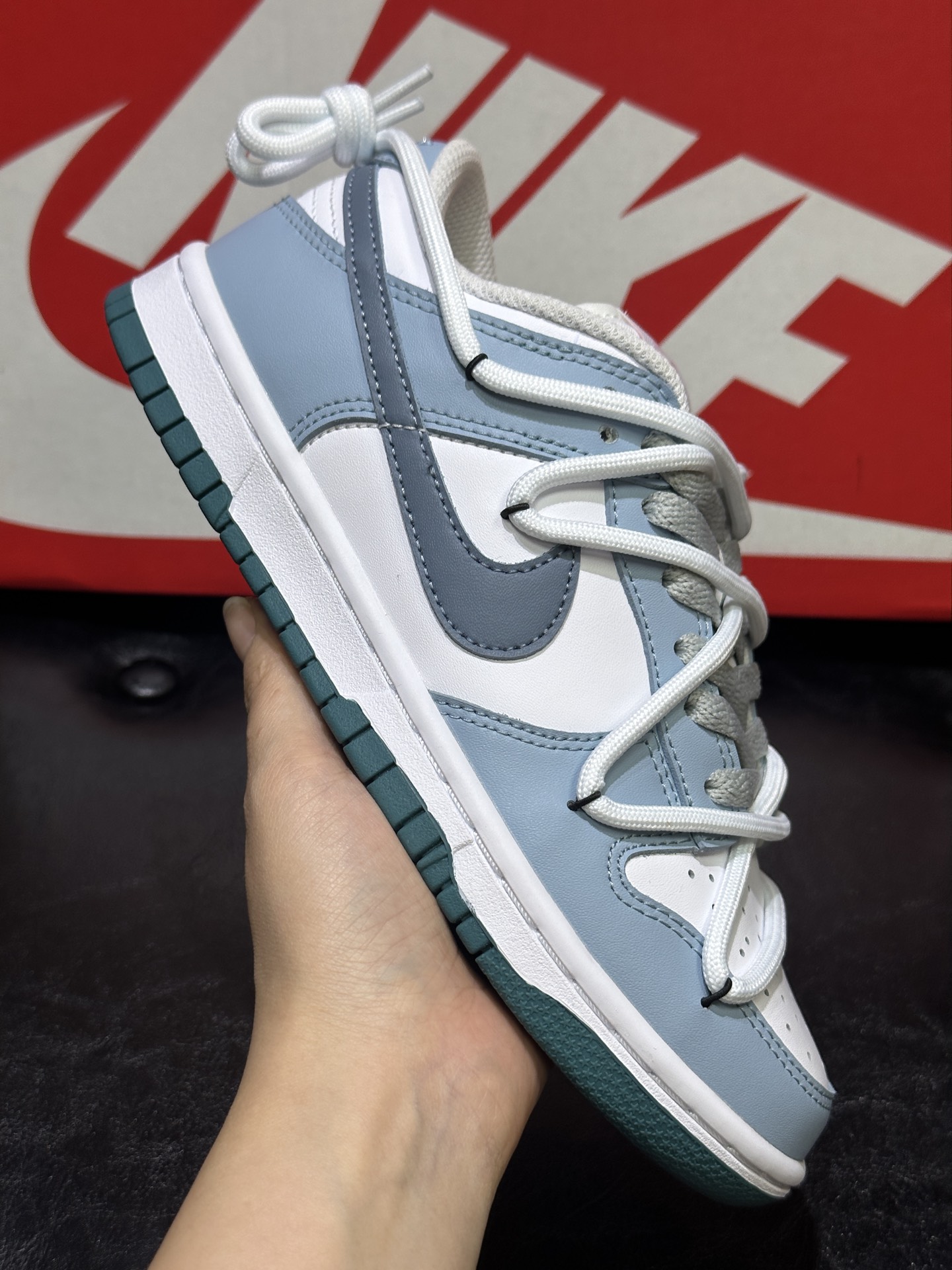 Nike Board Shoes White L-s