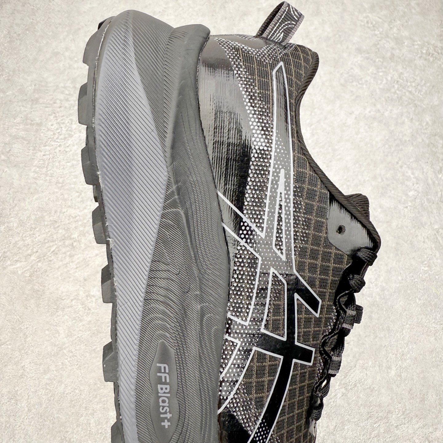 Asics Running Shoes Shock Absorbing M-l-s