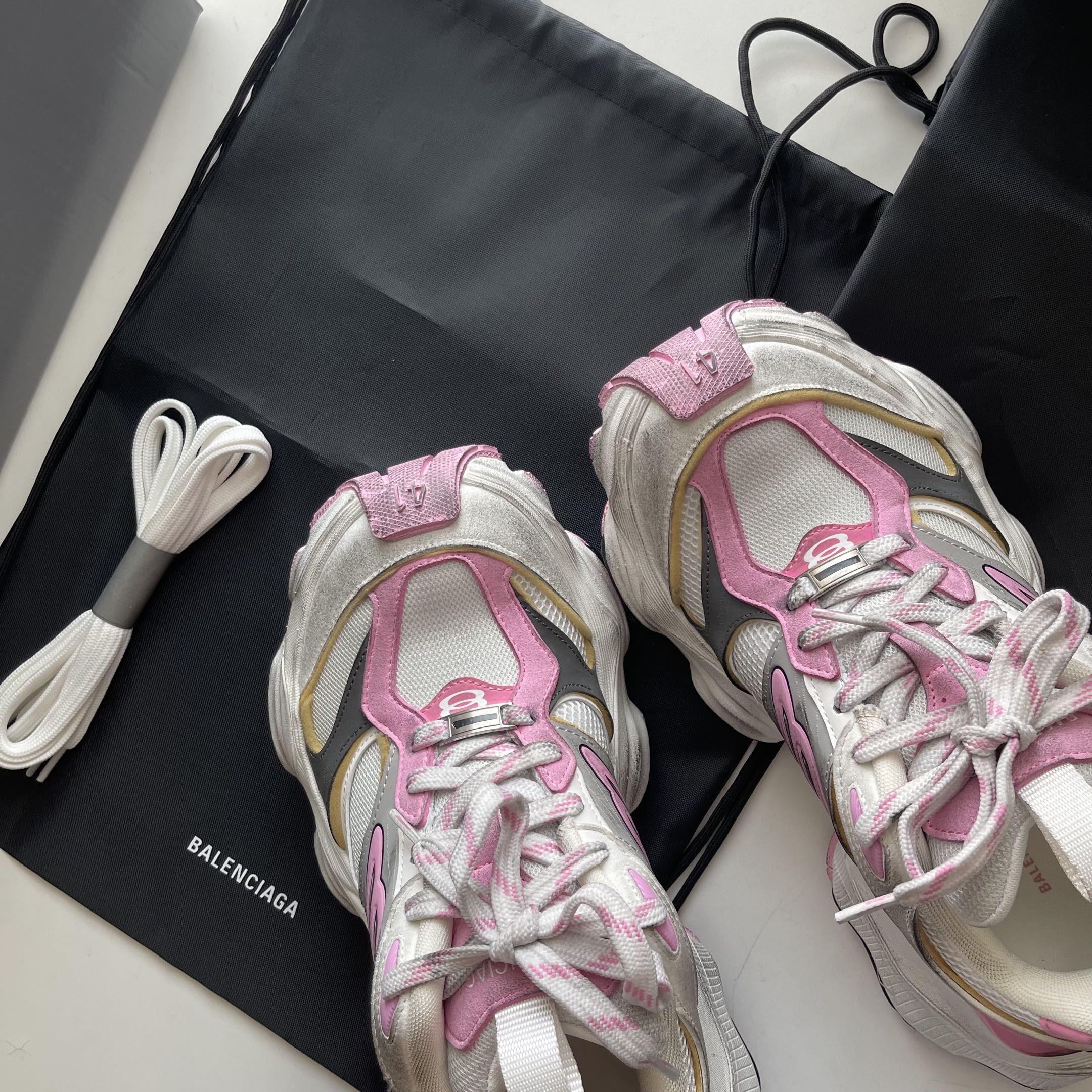Male Basic Shoes Mesh White