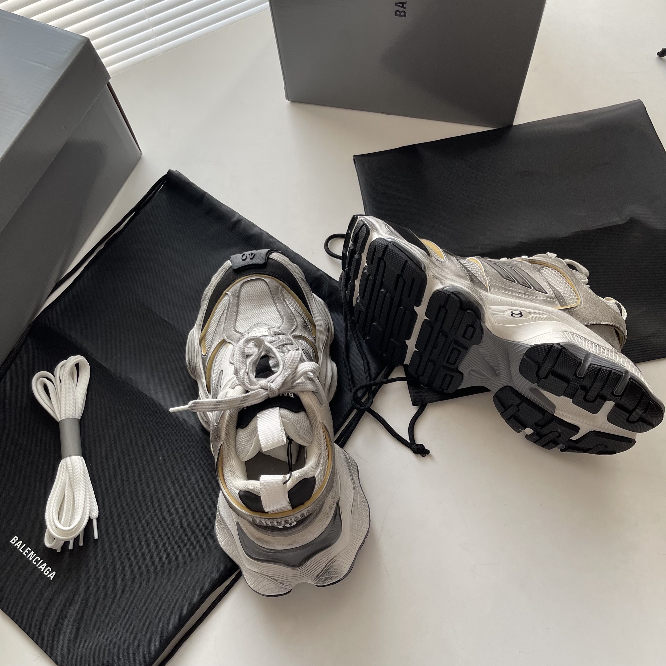 Male Basic Shoes Mesh White