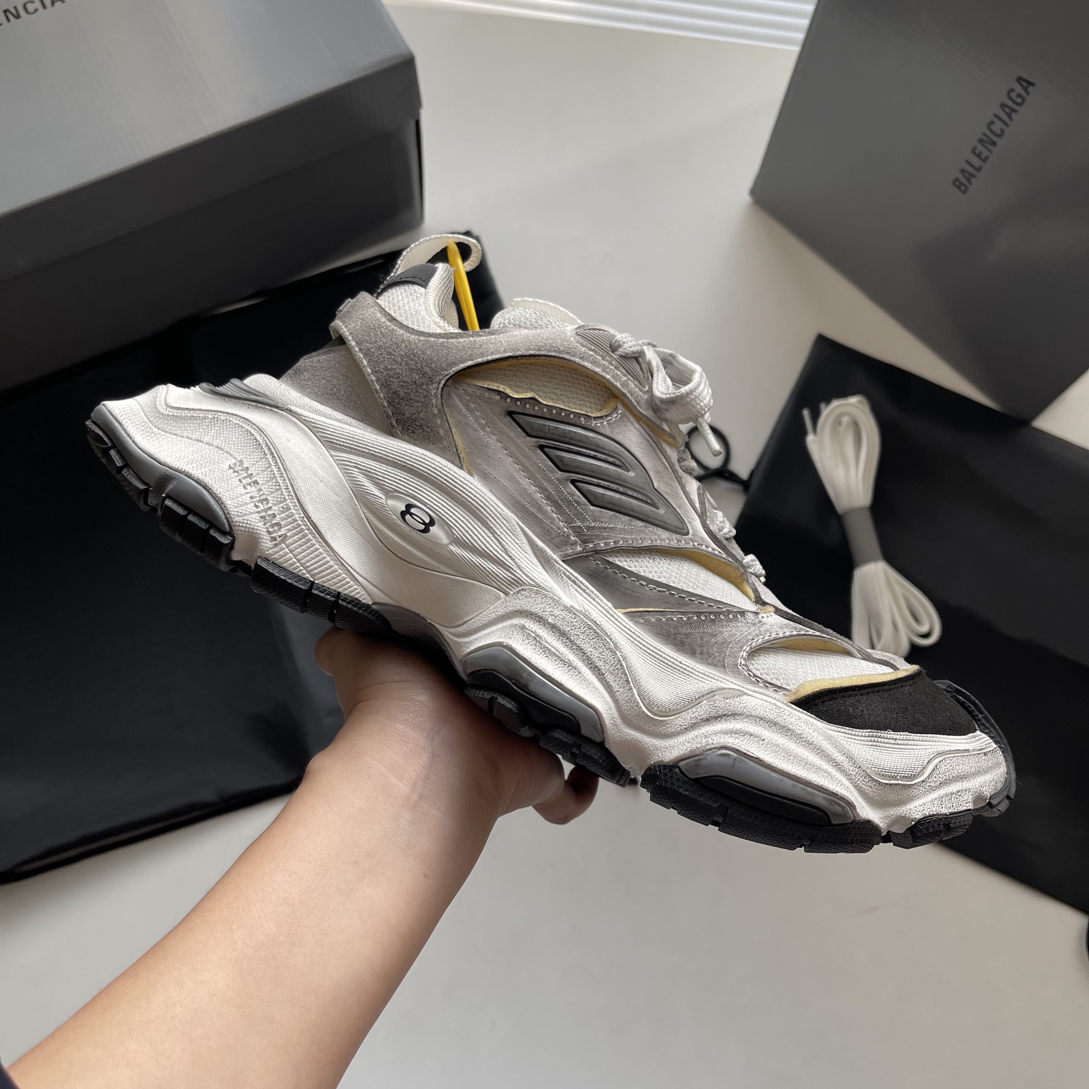 Male Basic Shoes Mesh White