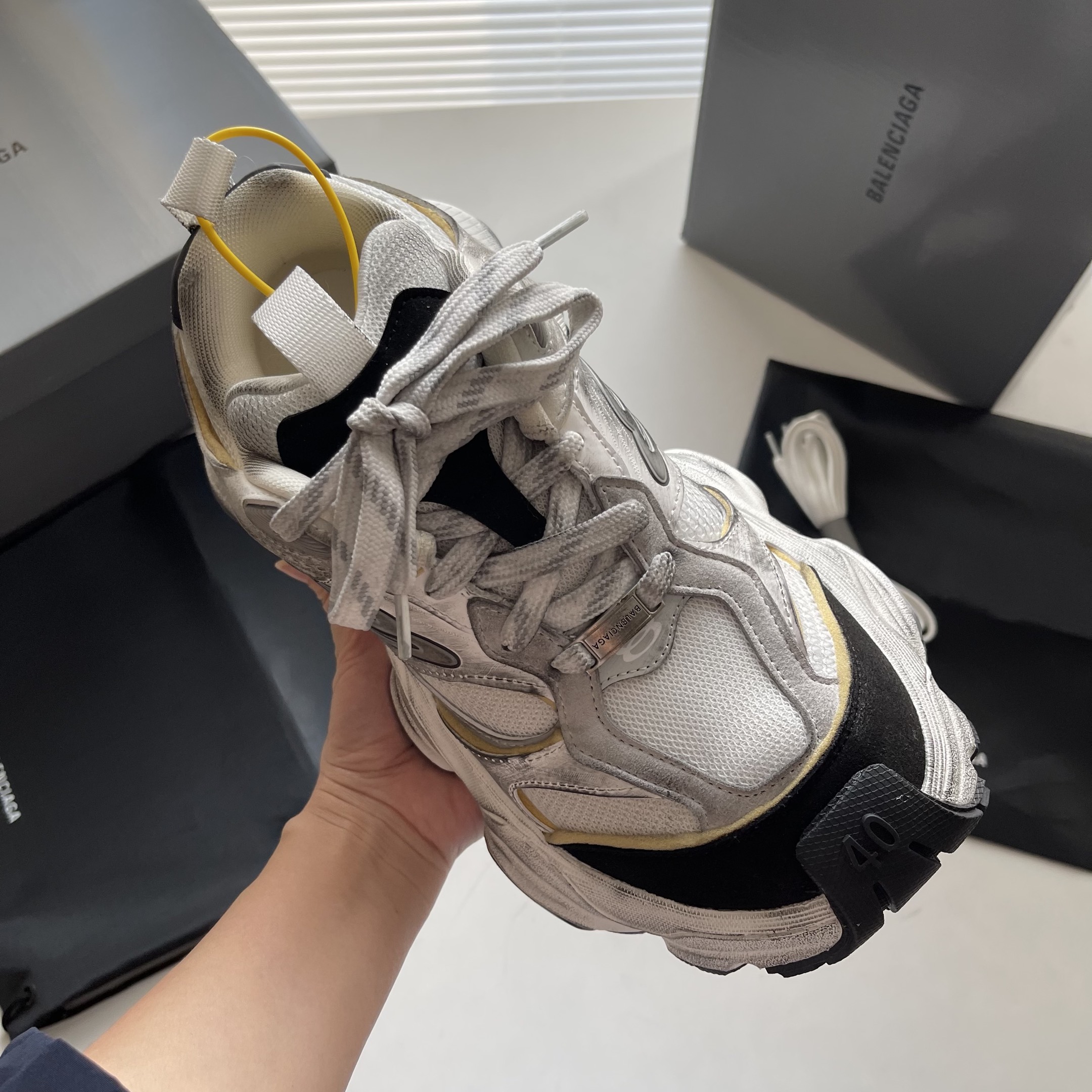 Male Basic Shoes Mesh White