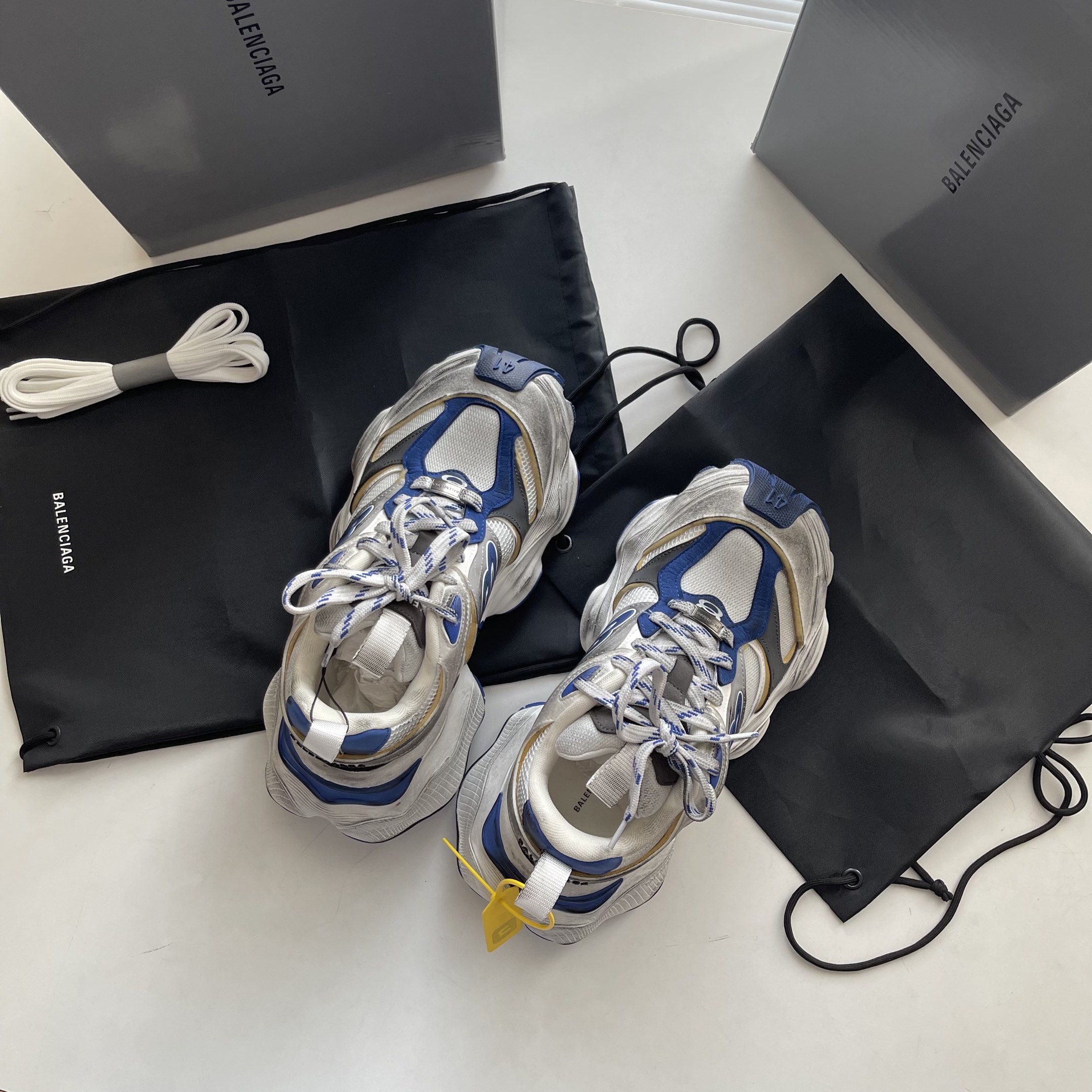 Male Basic Shoes Mesh White