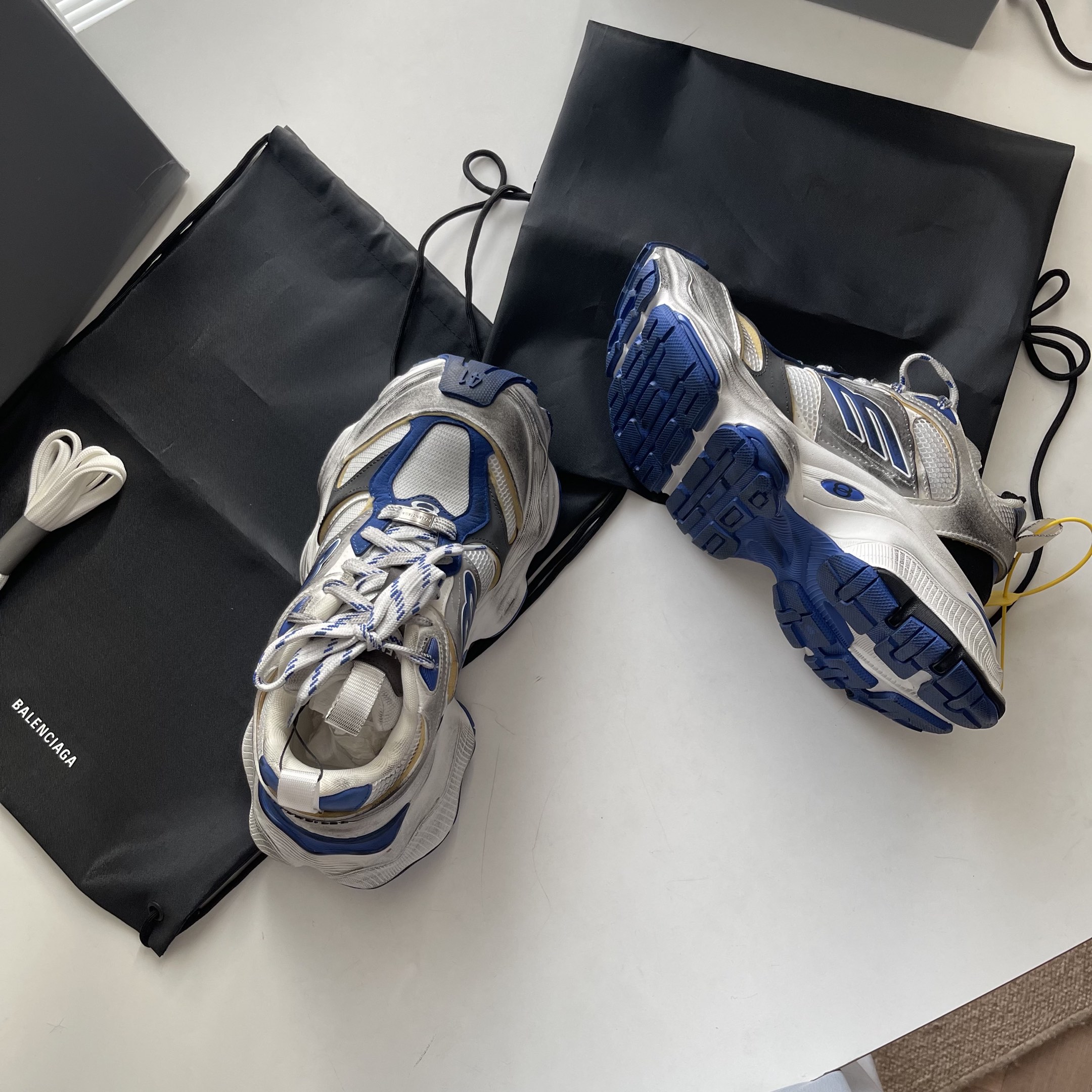 Male Basic Shoes Mesh White