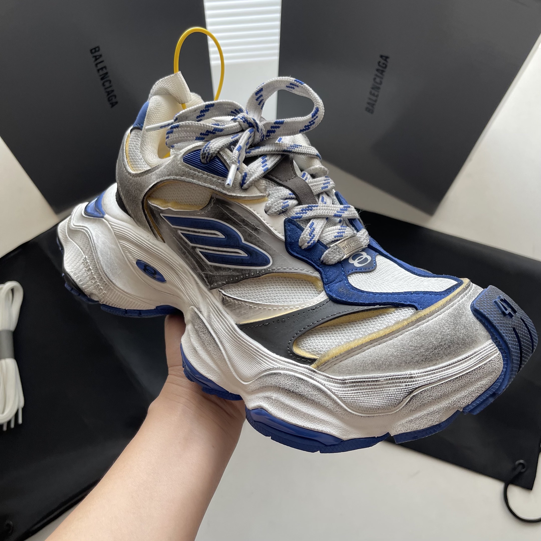 Male Basic Shoes Mesh White