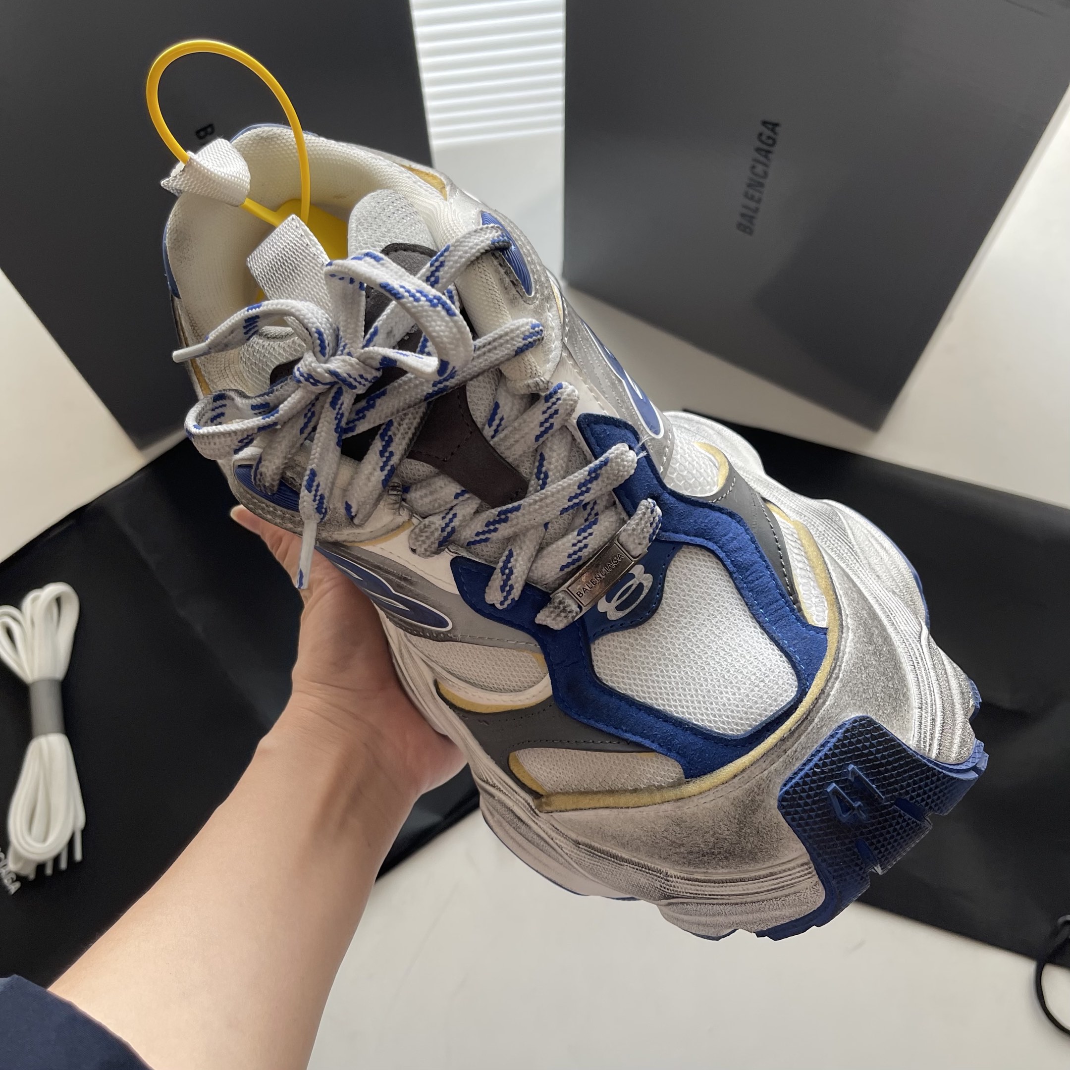 Male Basic Shoes Mesh White