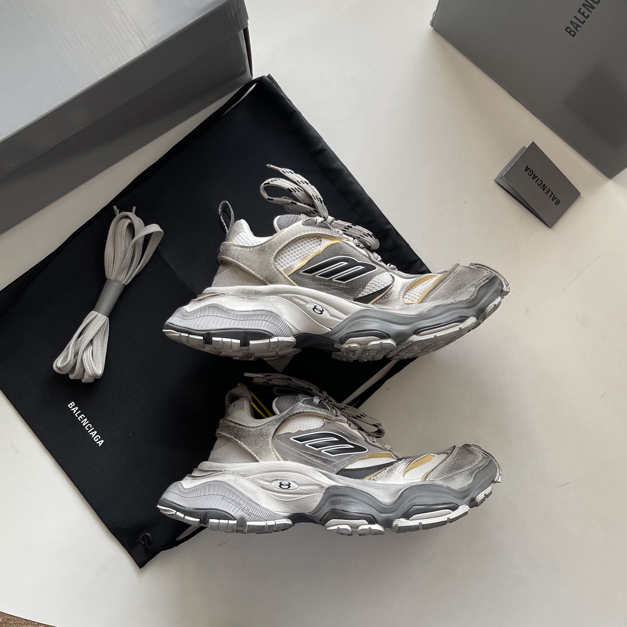 Male Basic Shoes Mesh White