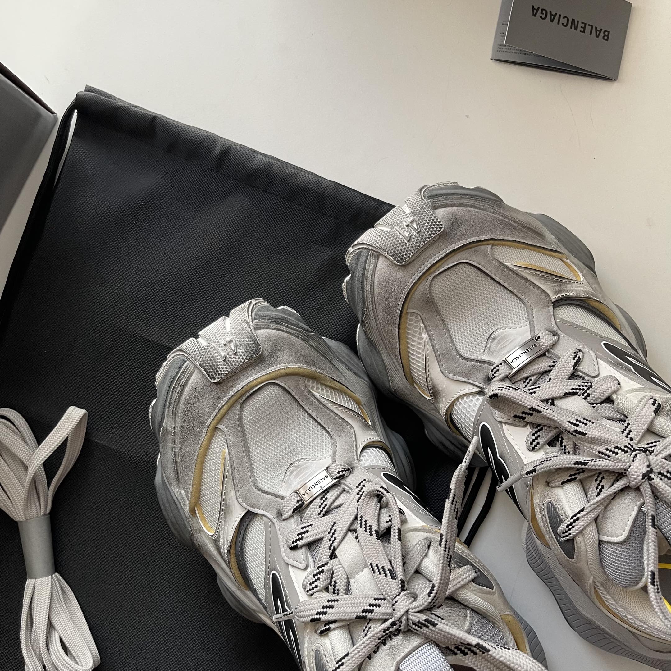 Male Basic Shoes Mesh White